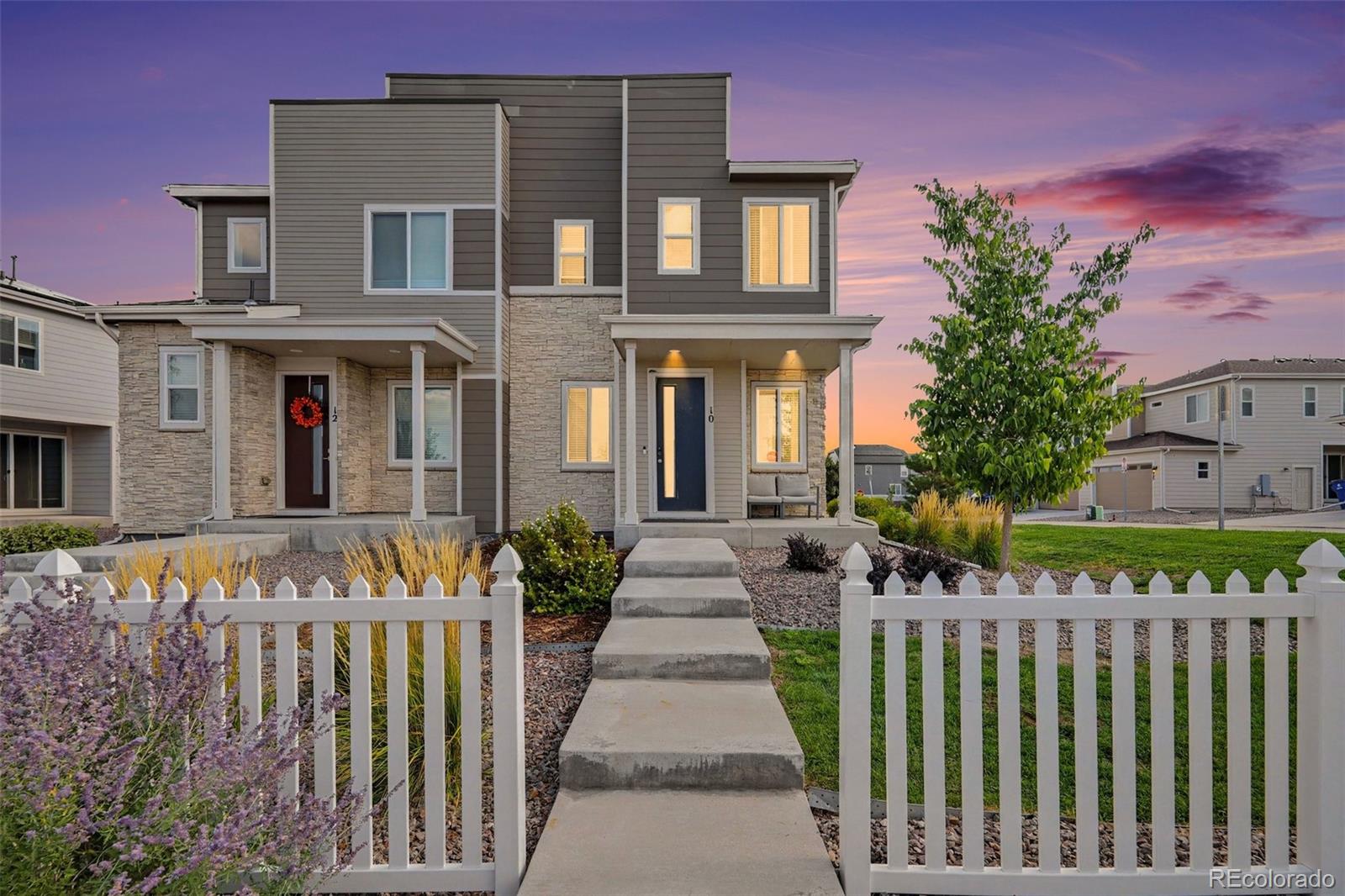  Aurora Condo / Townhome | MLS #: 786929410 N Trussville Street , Aurora Beds: 3 Baths: 3 Price: $415,000