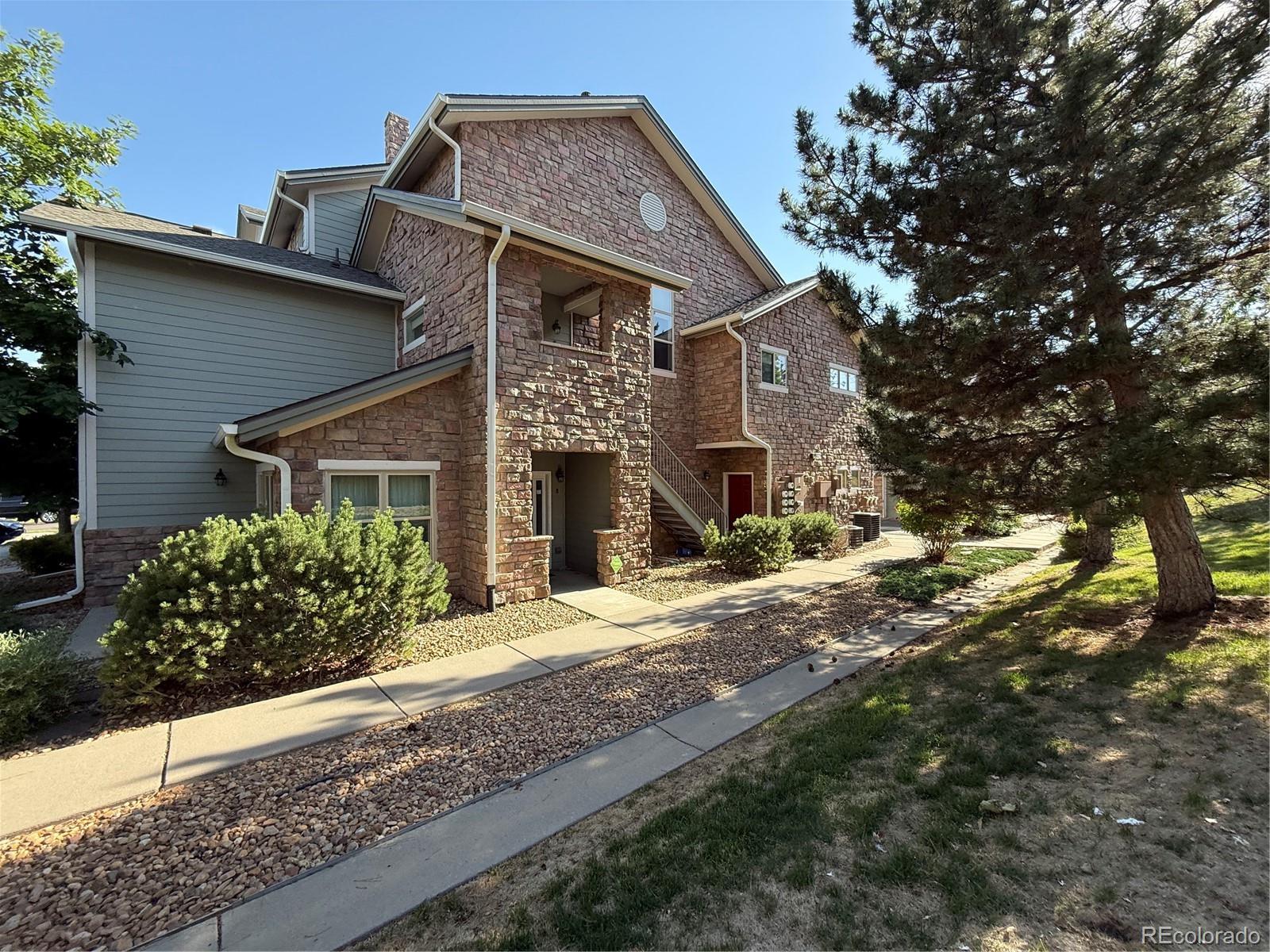Rock Ridge Aurora Condo / Townhome | MLS #: 190275418681 E Water Drive B, Aurora Beds: 2 Baths: 2 Price: $282,850