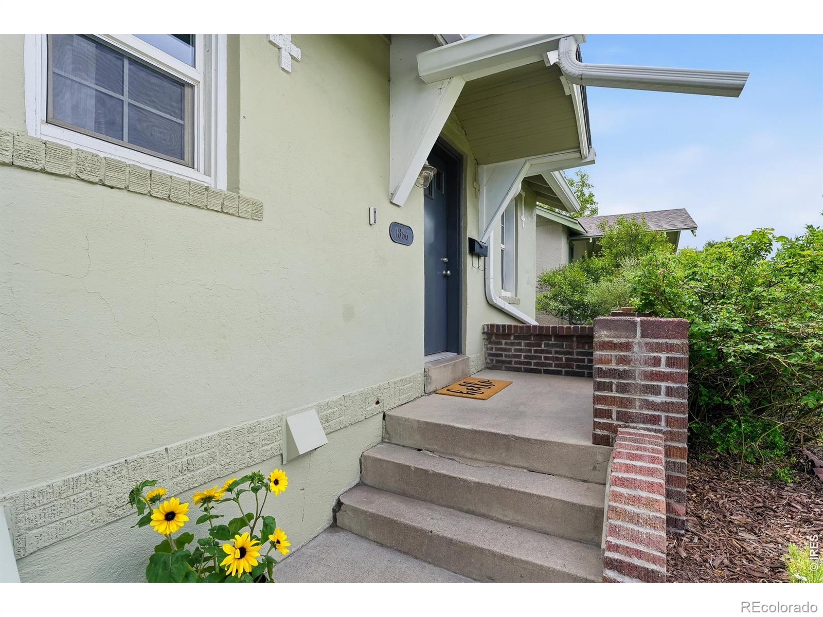  Denver Home | MLS #: 45678910691431866 S Lincoln Street, Denver Beds: 2 Baths: 2 Price: $578,000