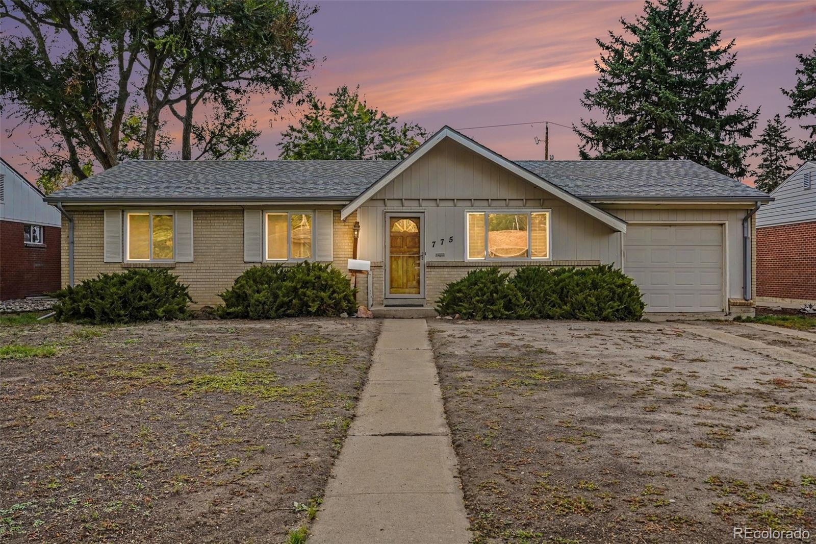  Denver Home | MLS #: 5302542775 S Glencoe Street, Denver Beds: 4 Baths: 2 Price: $549,000