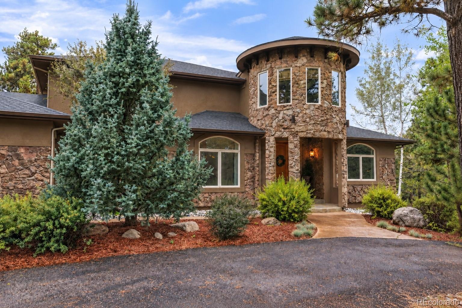 monument&nbsp; House Search Picture