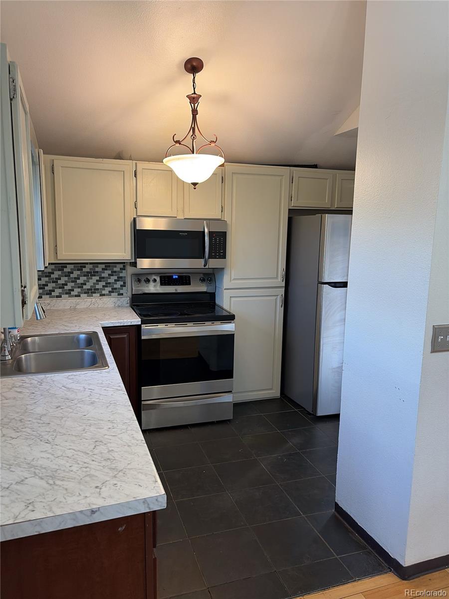 1020 S Zeno Way, aurora&nbsp; House Search MLS Picture