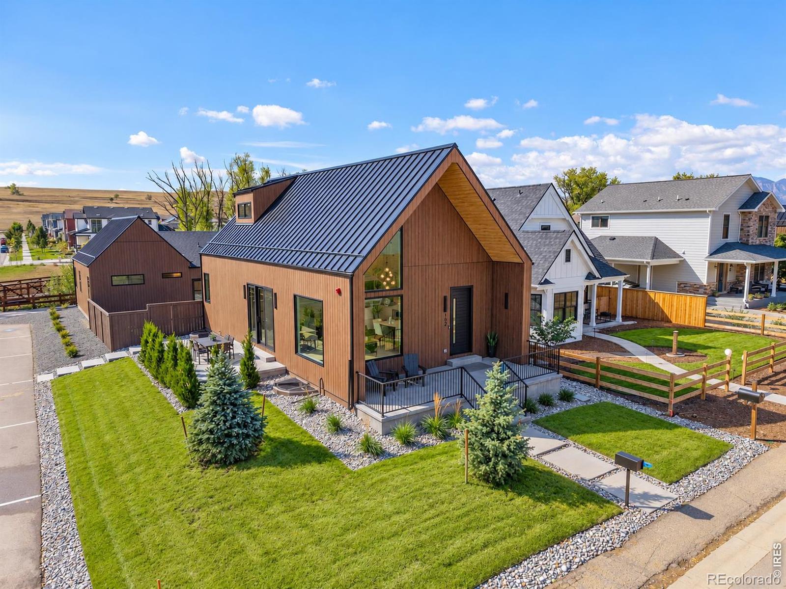 superior&nbsp; House Search Picture