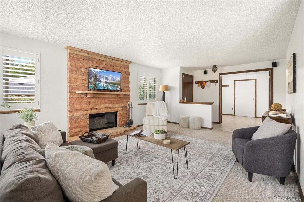  Arvada Home | MLS #: 313624413399 W 71st Place, Arvada Beds: 5 Baths: 3 Price: $515,000