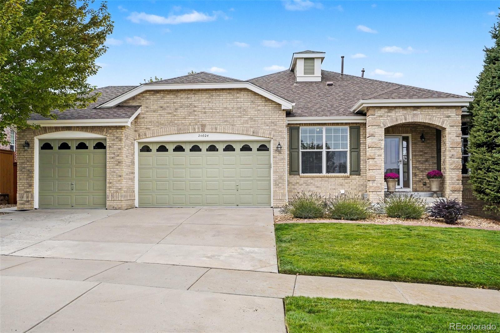 Tollgate Crossing Aurora Home | MLS #: 362545924604 E Crestline Place, Aurora Beds: 3 Baths: 2 Price: $660,000