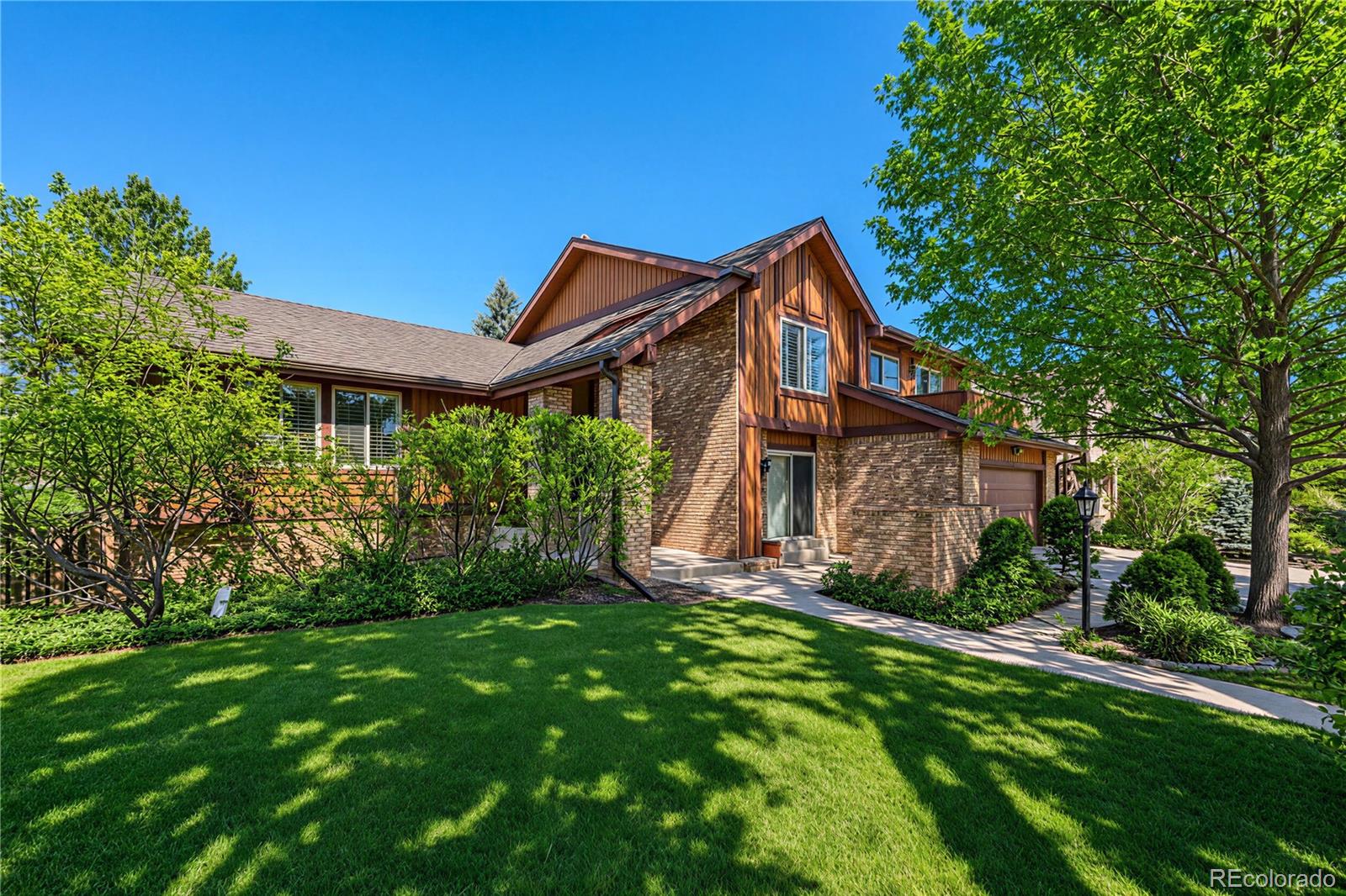  Centennial Home | MLS #: 68030707303 S Fillmore Circle, Centennial Beds: 4 Baths: 4 Price: $950,000