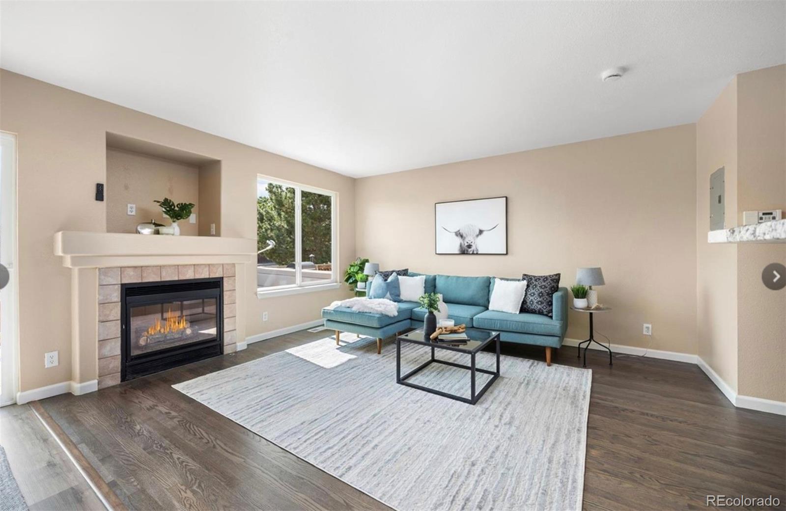  Aurora Condo / Townhome | MLS #: 52378861246 S Zeno Circle B, Aurora Beds: 3 Baths: 3 Price: $339,900