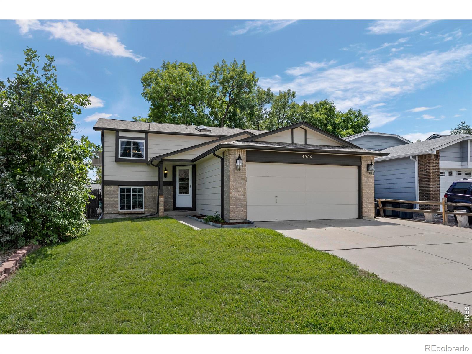 Arvada Home | MLS #: 45678910694364986 W 61st Place, Arvada Beds: 4 Baths: 2 Price: $524,900