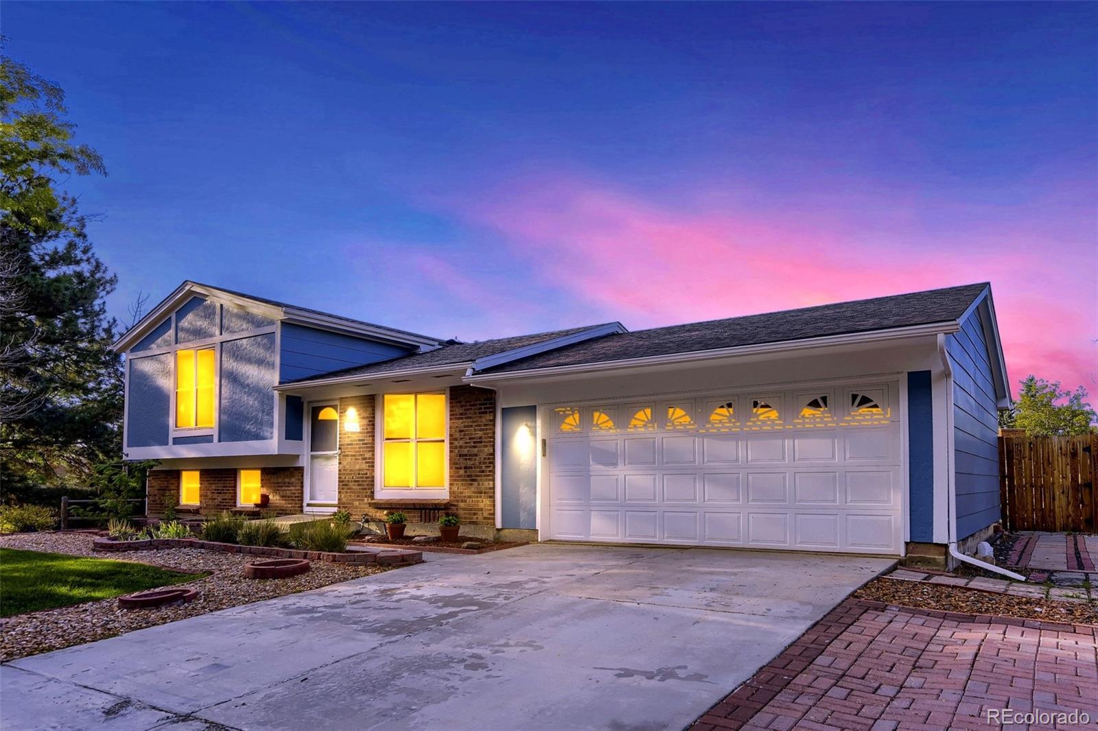  Aurora Home | MLS #: 68068551850 S Truckee Way, Aurora Beds: 3 Baths: 2 Price: $439,000