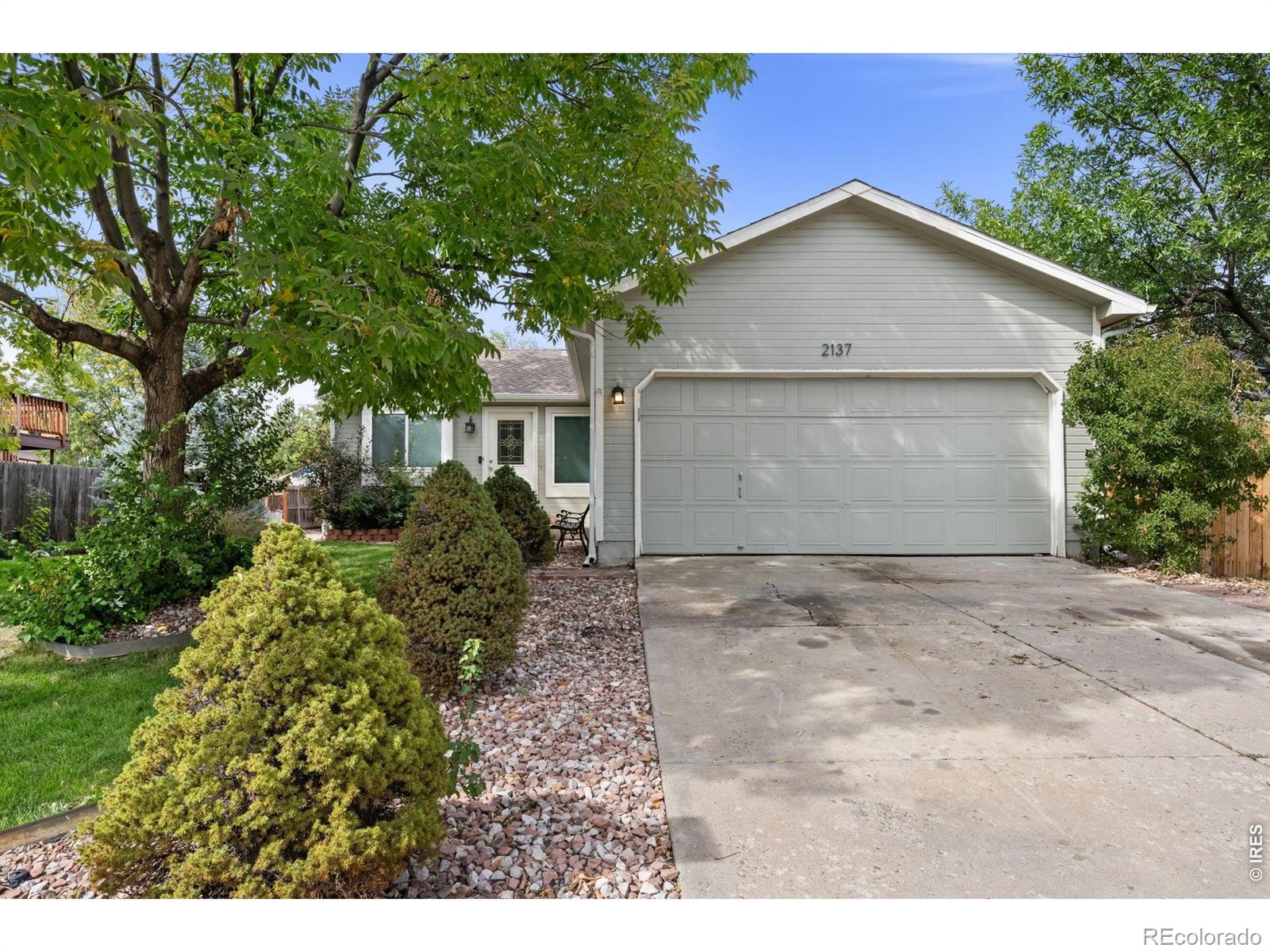 Meadowlark Longmont Home | MLS #: 45678910694762137  Steele Street, Longmont Beds: 4 Baths: 2 Price: $500,000