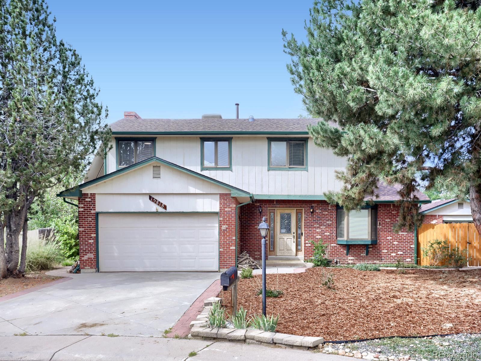  Aurora Home | MLS #: 903938715818 E 8th Circle, Aurora Beds: 4 Baths: 4 Price: $499,999