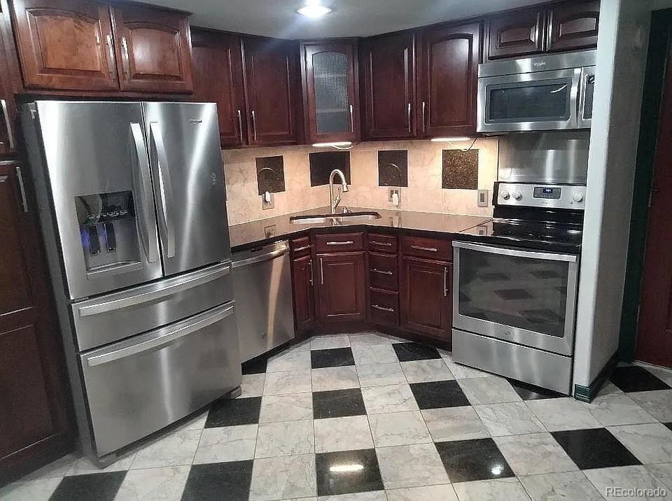  Denver Condo / Townhome | MLS #: 73052628822 E Florida Avenue G07, Denver Beds: 1 Baths: 1 Price: $85,000