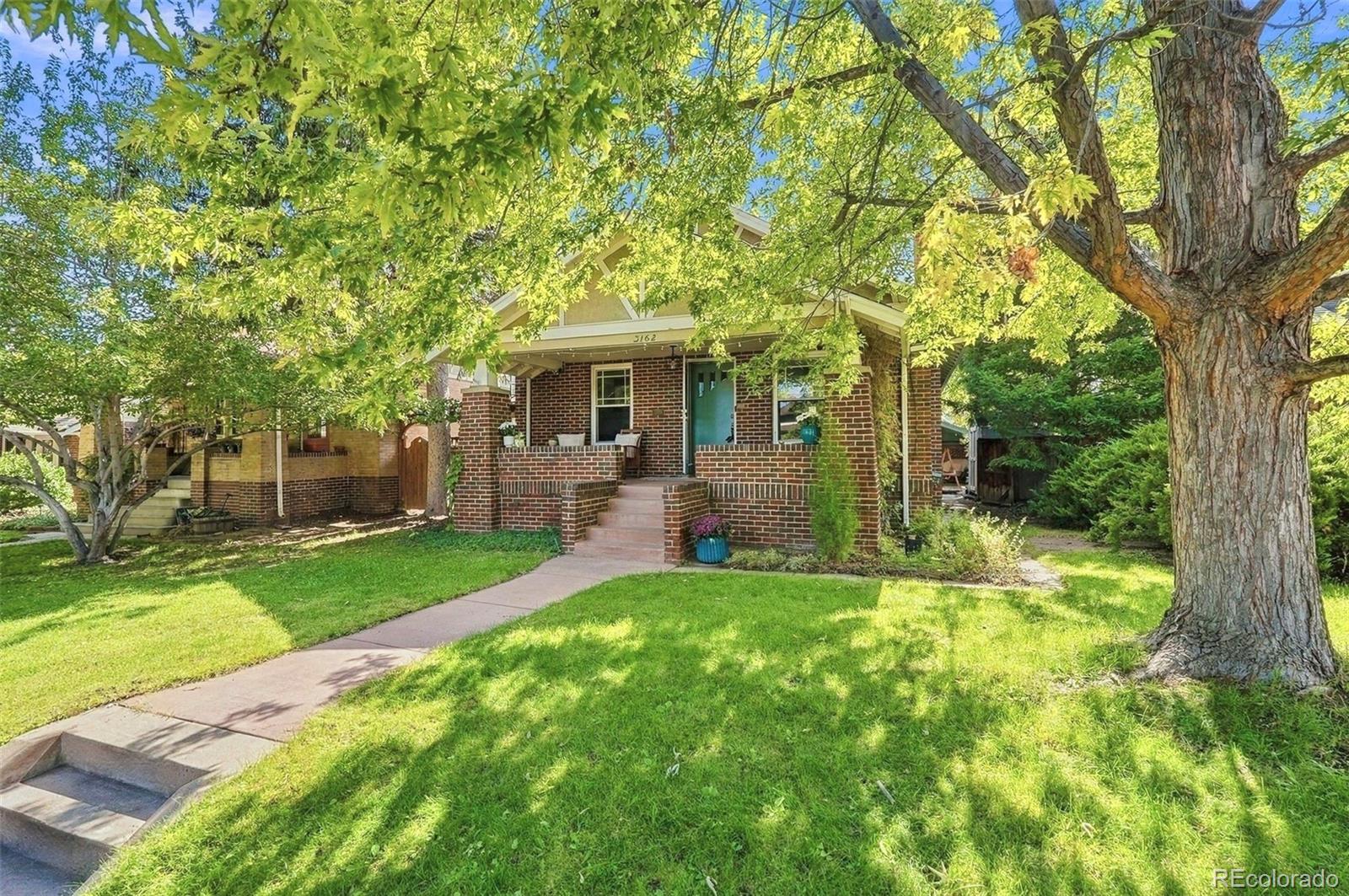  Denver Home | MLS #: 71812843162 W Denver Place, Denver Beds: 4 Baths: 3 Price: $850,000