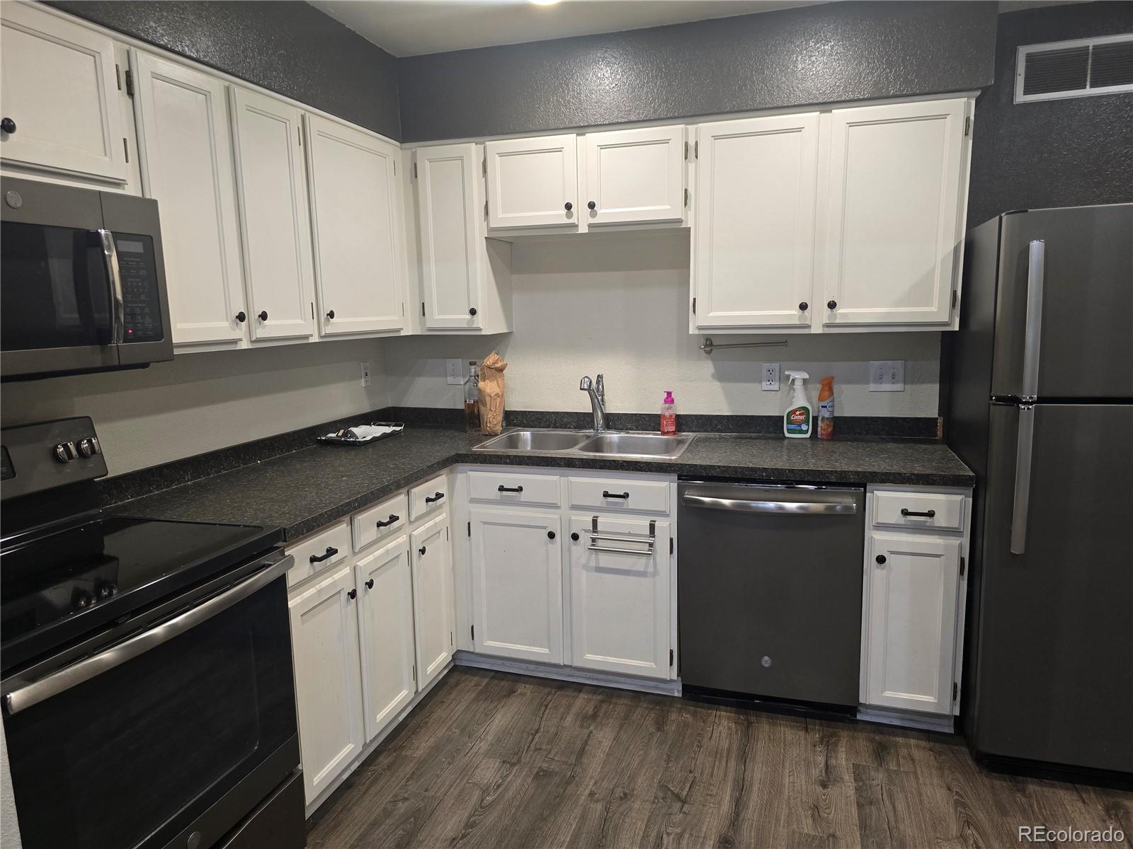 8304 S Everett Way, littleton&nbsp; House Search MLS Picture