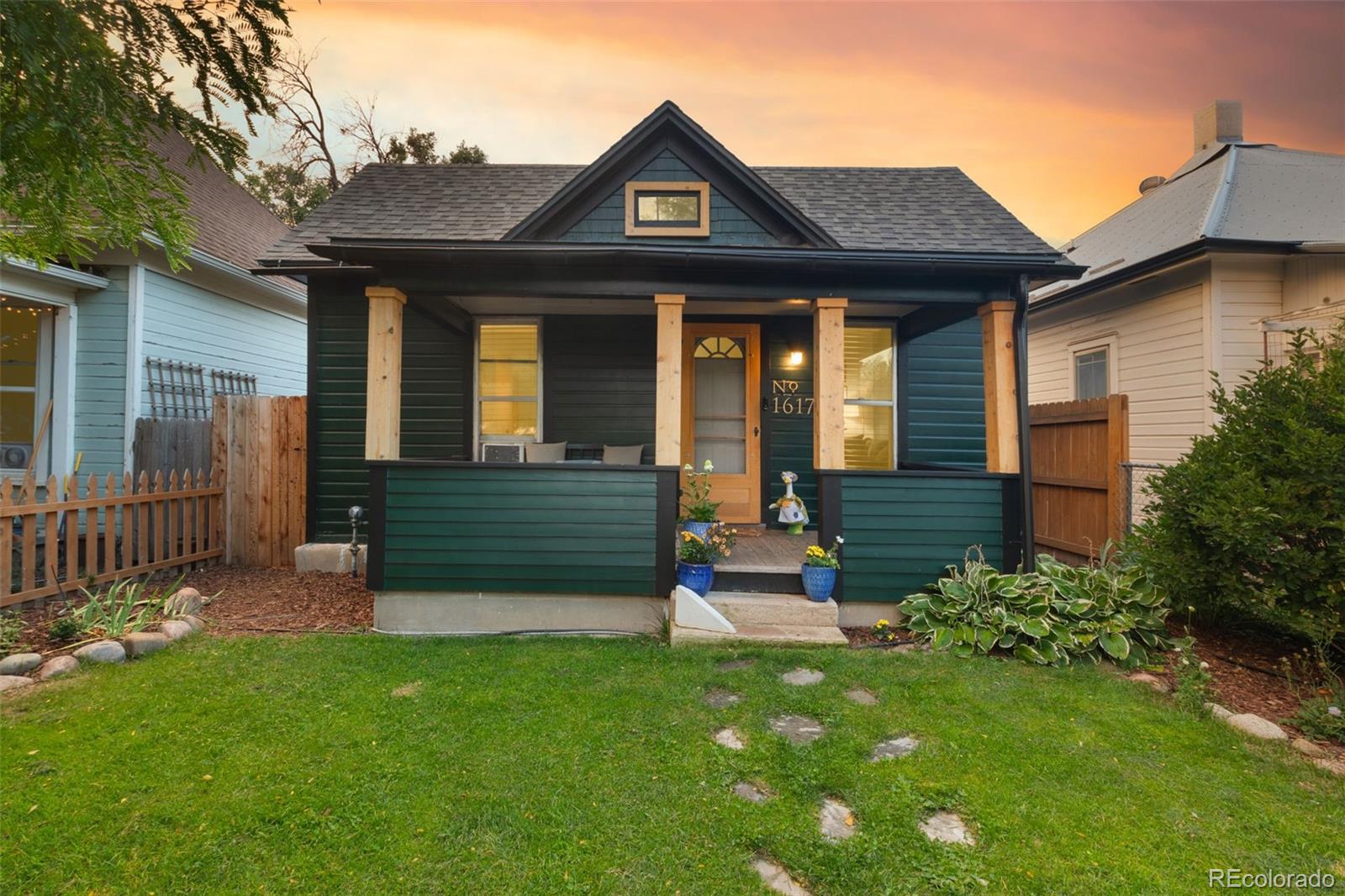  Colorado Springs Home | MLS #: 94103071617 W Cucharras Street, Colorado Springs Beds: 1 Baths: 1 Price: $325,000