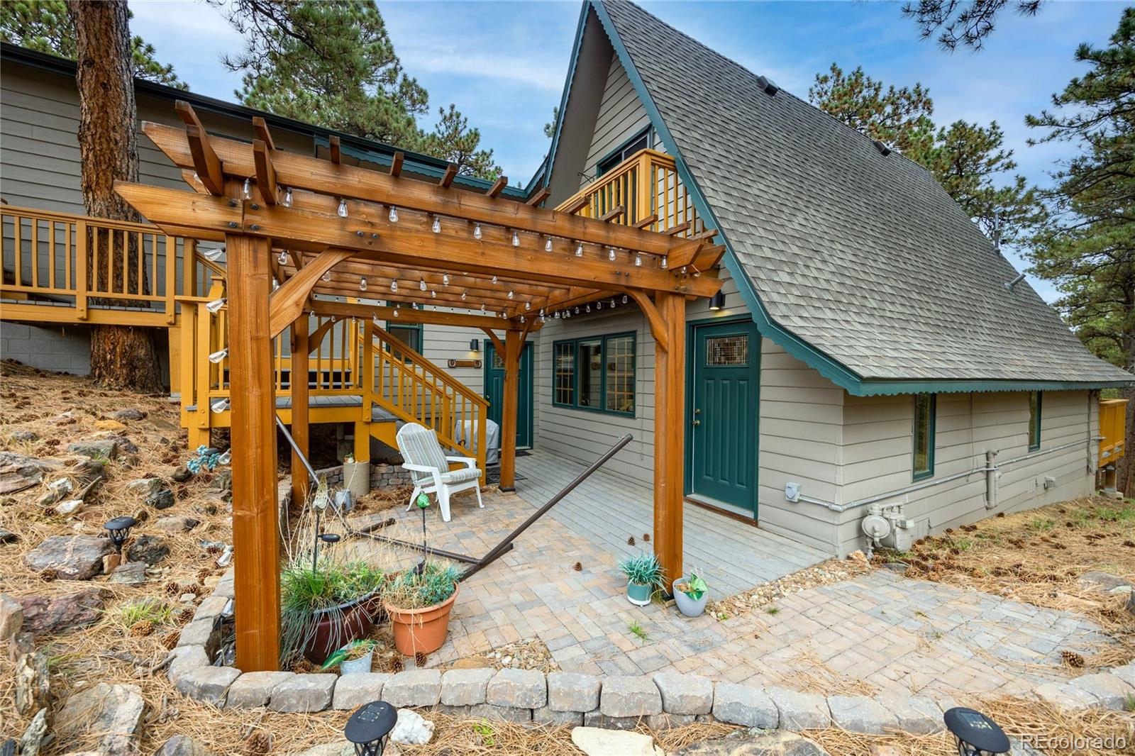 21959  Grandview Avenue, golden&nbsp; House Search MLS Picture