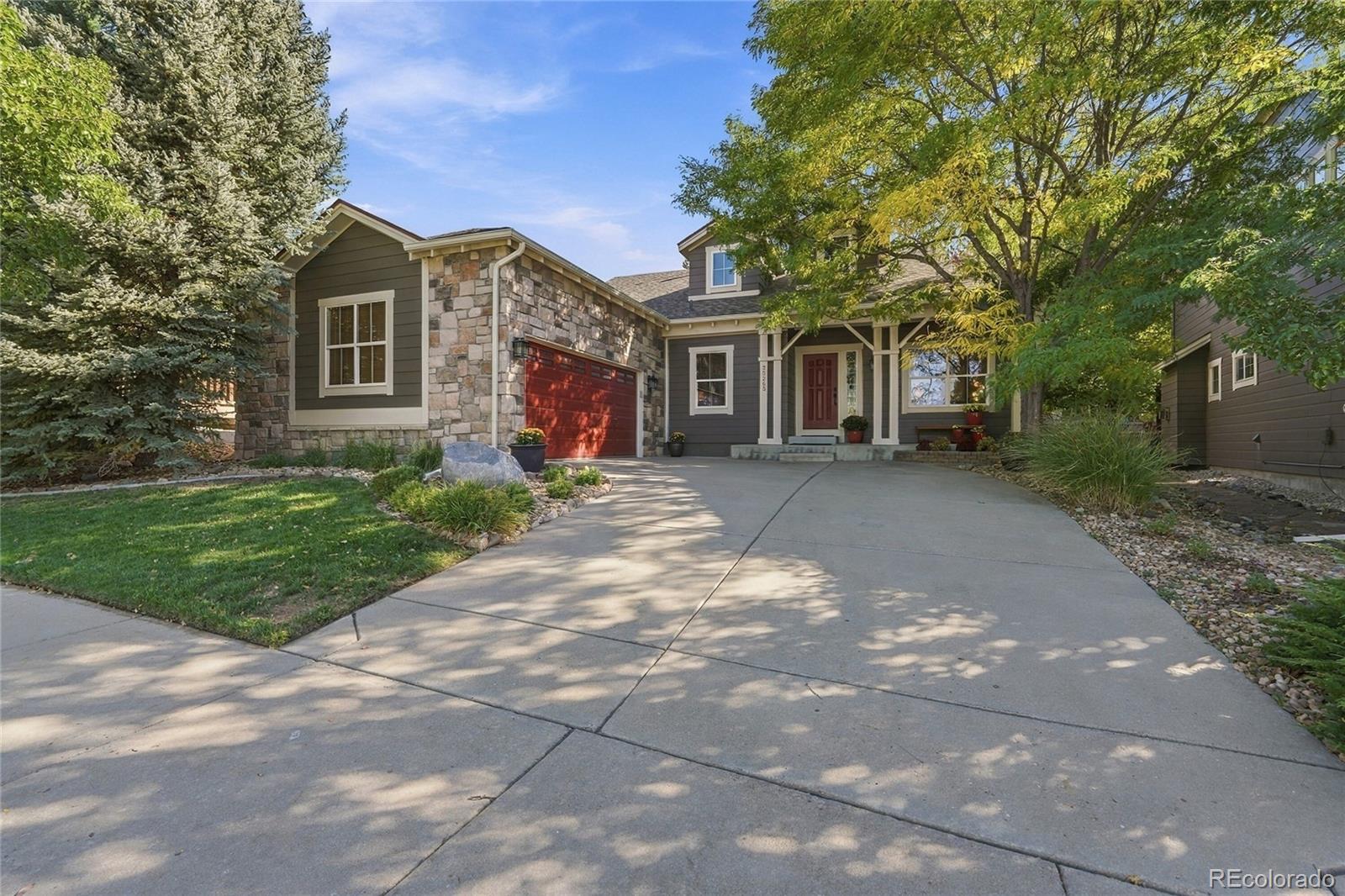  Aurora Home | MLS #: 443205825265 E Park Crescent Drive, Aurora Beds: 3 Baths: 2 Price: $679,000