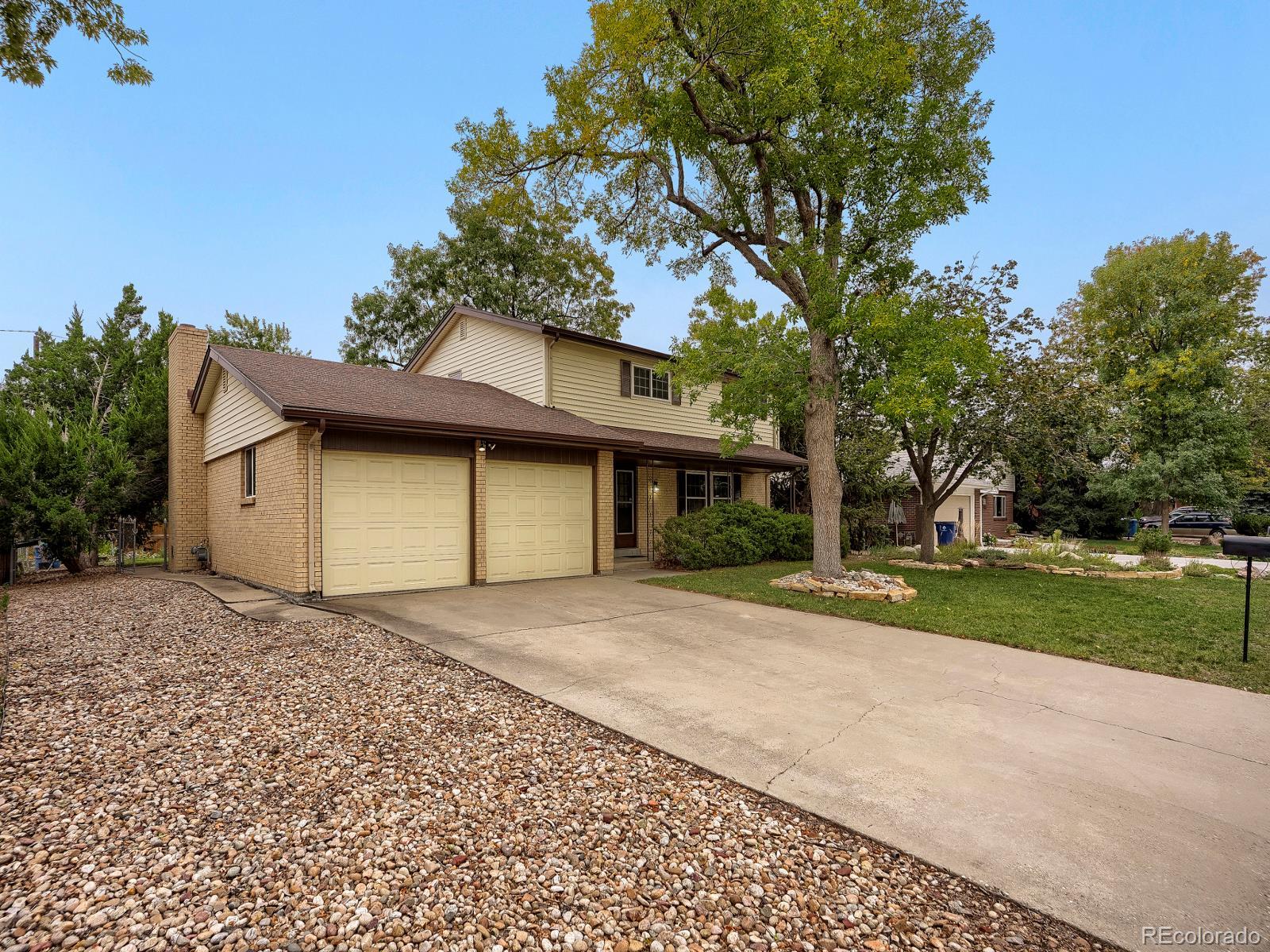 2090  Miller Street, lakewood&nbsp; House Search MLS Picture