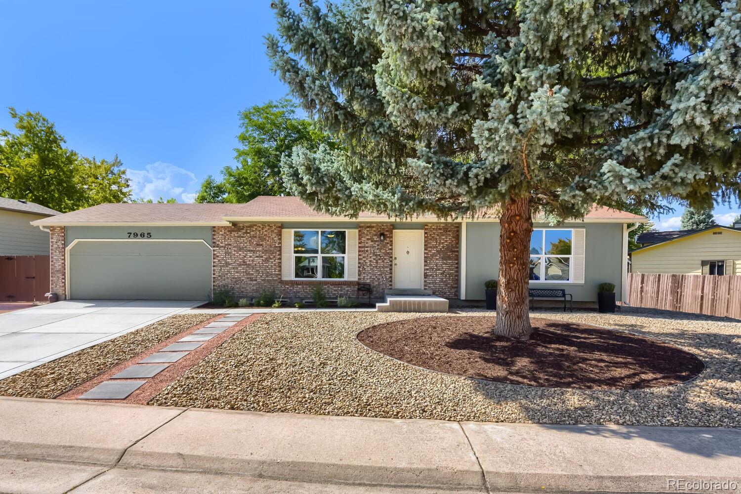 Columbine Hills Littleton Home | MLS #: 58900097965 S Estes Court, Littleton Beds: 4 Baths: 2 Price: $649,999