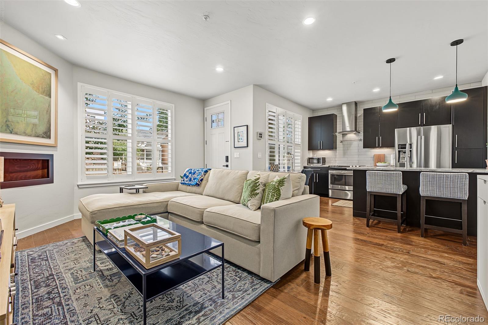  Denver Condo / Townhome | MLS #: 7908303336 E 1st Avenue 100, Denver Beds: 1 Baths: 1 Price: $325,000