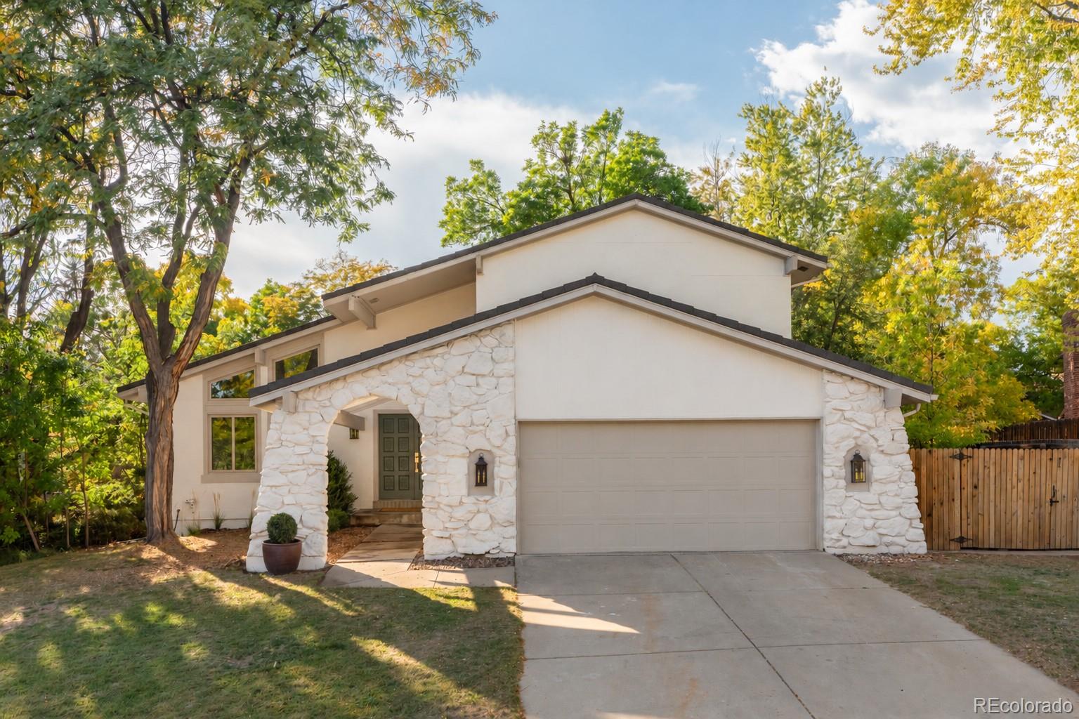 Columbine Knolls Littleton Home | MLS #: 59540427561 S Reed Court, Littleton Beds: 4 Baths: 3 Price: $995,000