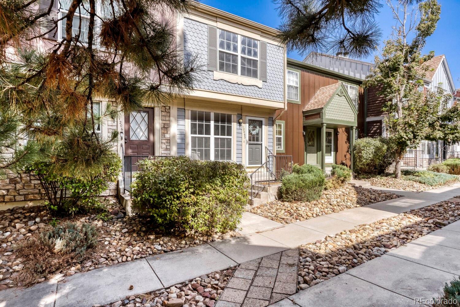  Aurora Condo / Townhome | MLS #: 670998512063 E Hoye Drive , Aurora Beds: 2 Baths: 2 Price: $275,000