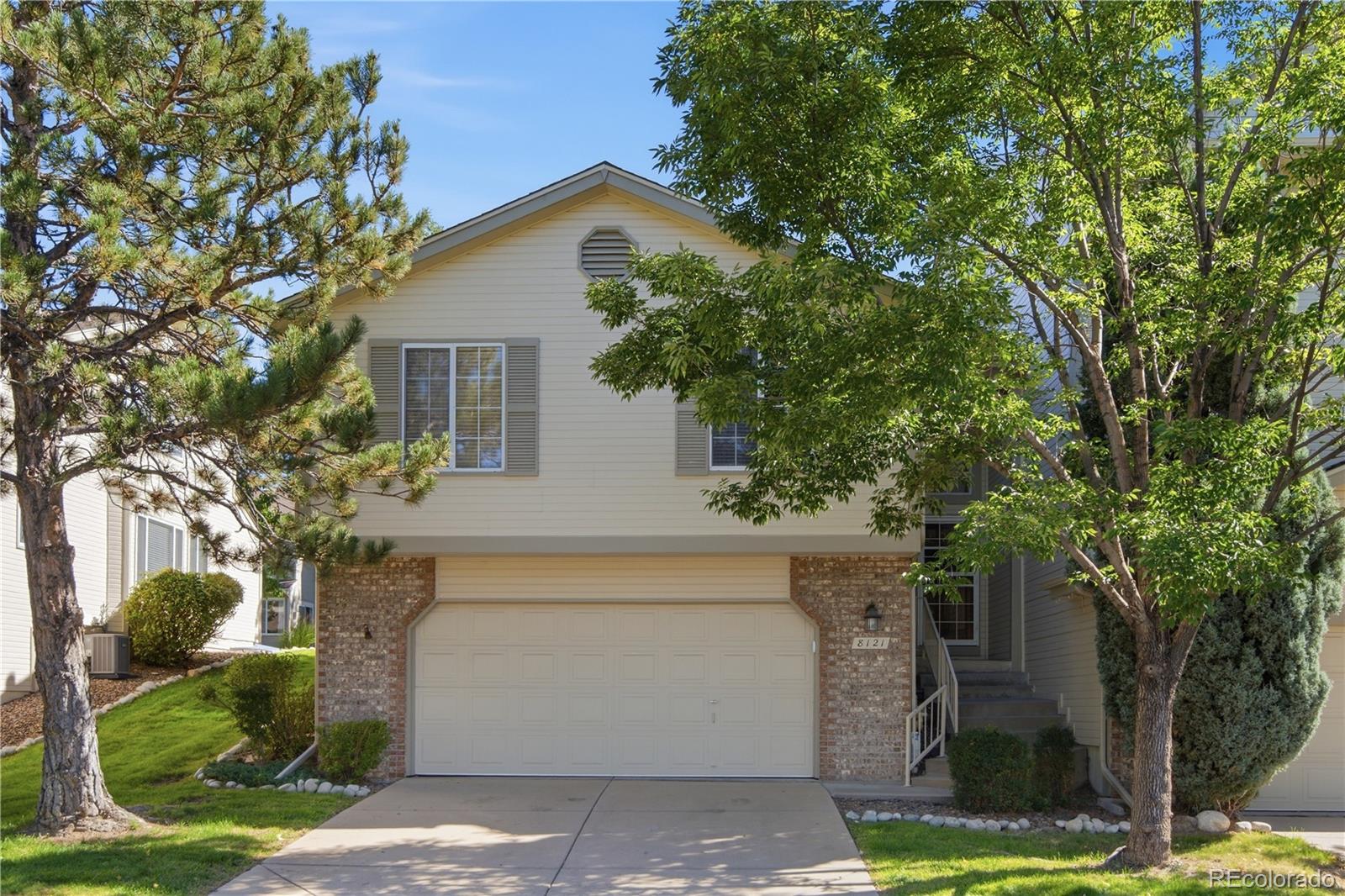  Centennial Condo / Townhome | MLS #: 62743838121 S Humboldt Circle , Centennial Beds: 2 Baths: 3 Price: $398,500