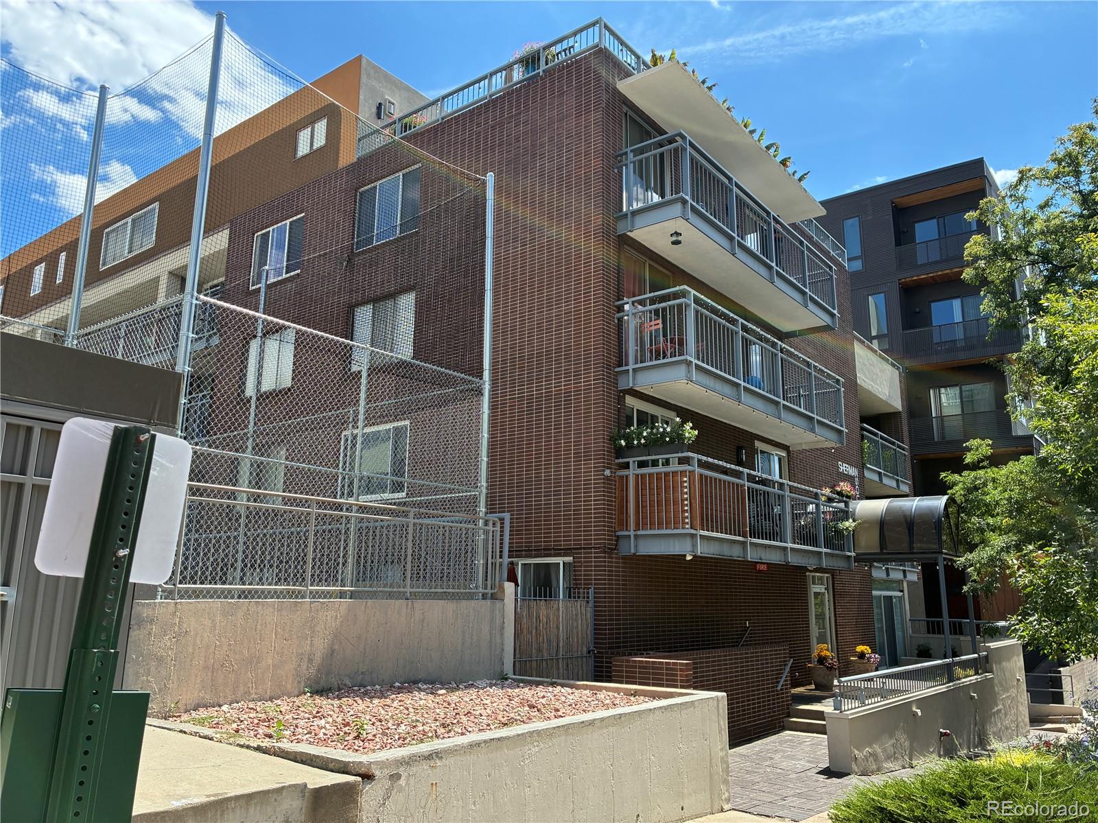  Denver Condo / Townhome | MLS #: 2300235830 N Sherman Street 204, Denver Beds: 0 Baths: 1 Price: $160,000