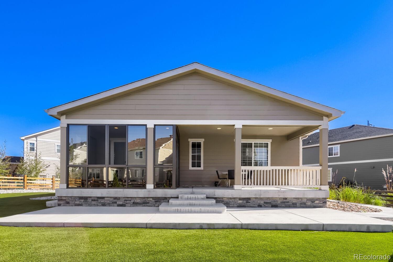  Aurora Home | MLS #: 801170922107 E Tufts Drive, Aurora Beds: 5 Baths: 3 Price: $798,850