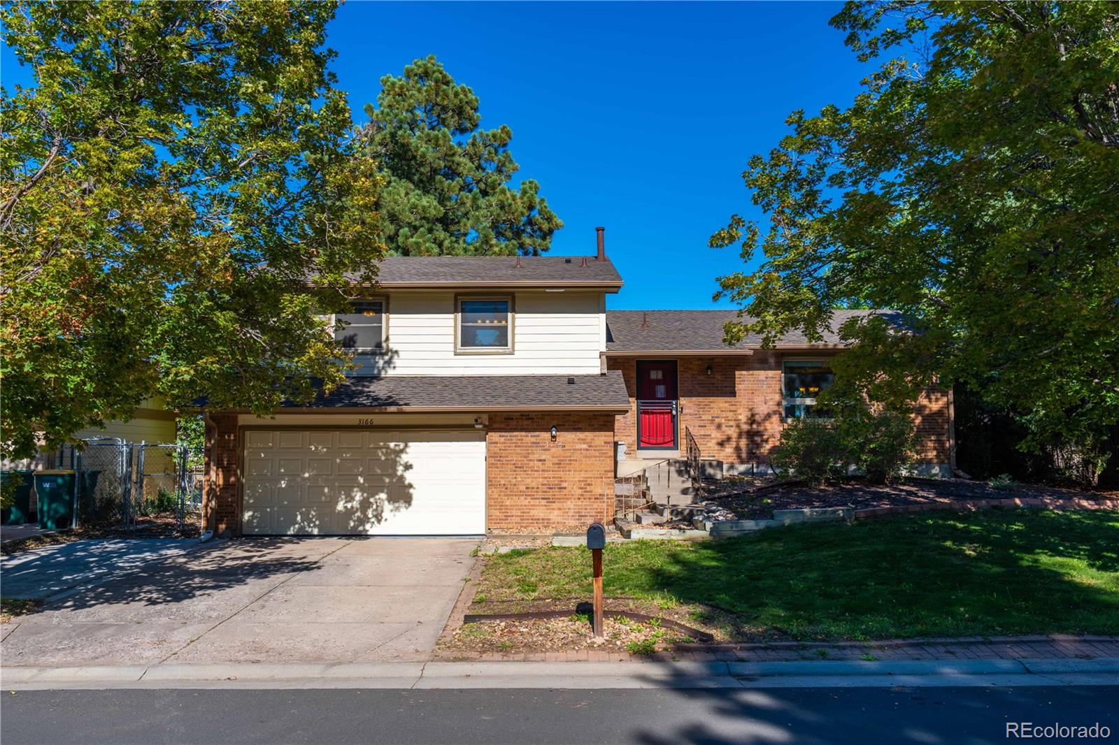  Aurora Home | MLS #: 54917873166 S Ensenada Way, Aurora Beds: 4 Baths: 3 Price: $480,000