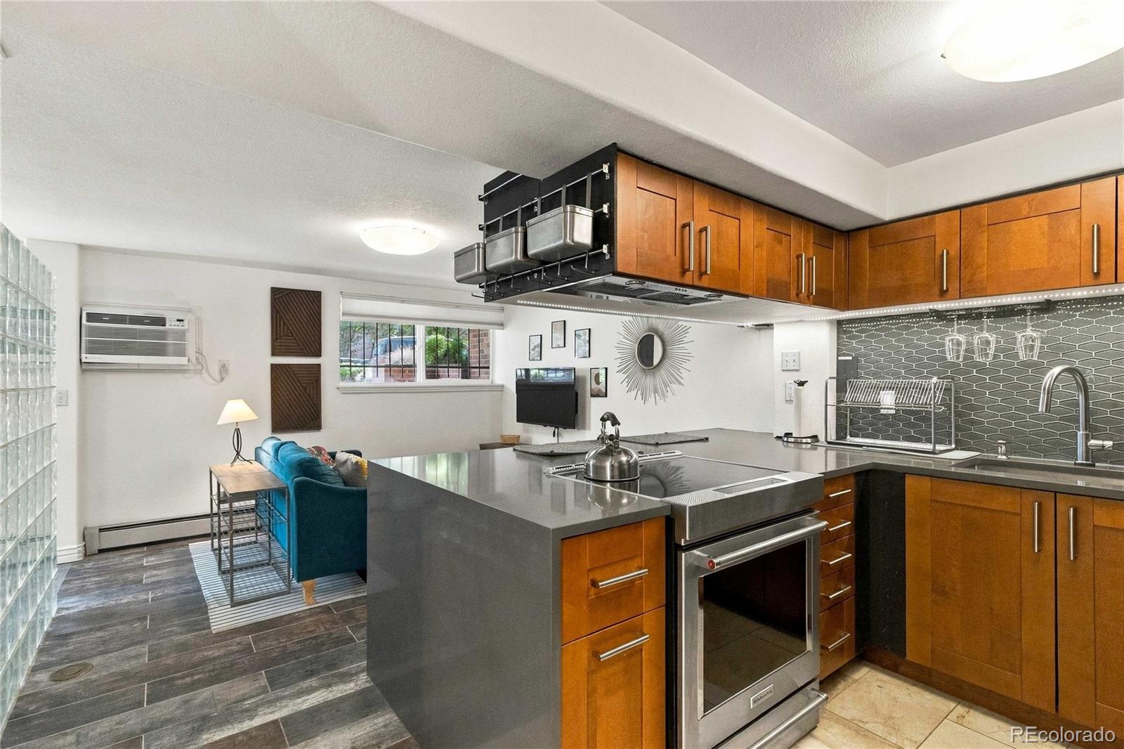  Denver Condo / Townhome | MLS #: 85646771833 N Williams Street 108, Denver Beds: 1 Baths: 1 Price: $170,000