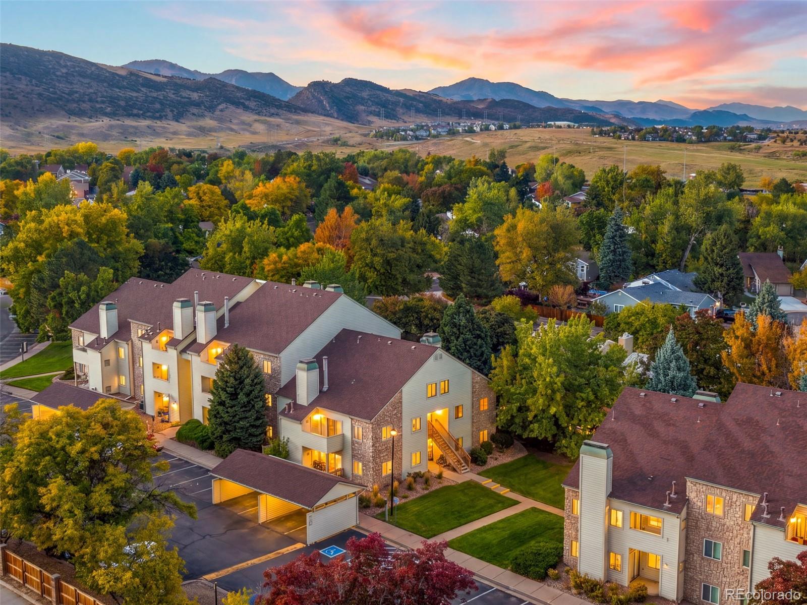 Mountain Gate Littleton Condo / Townhome | MLS #: 36901387379  Gore Range  106, Littleton Beds: 2 Baths: 2 Price: $299,000