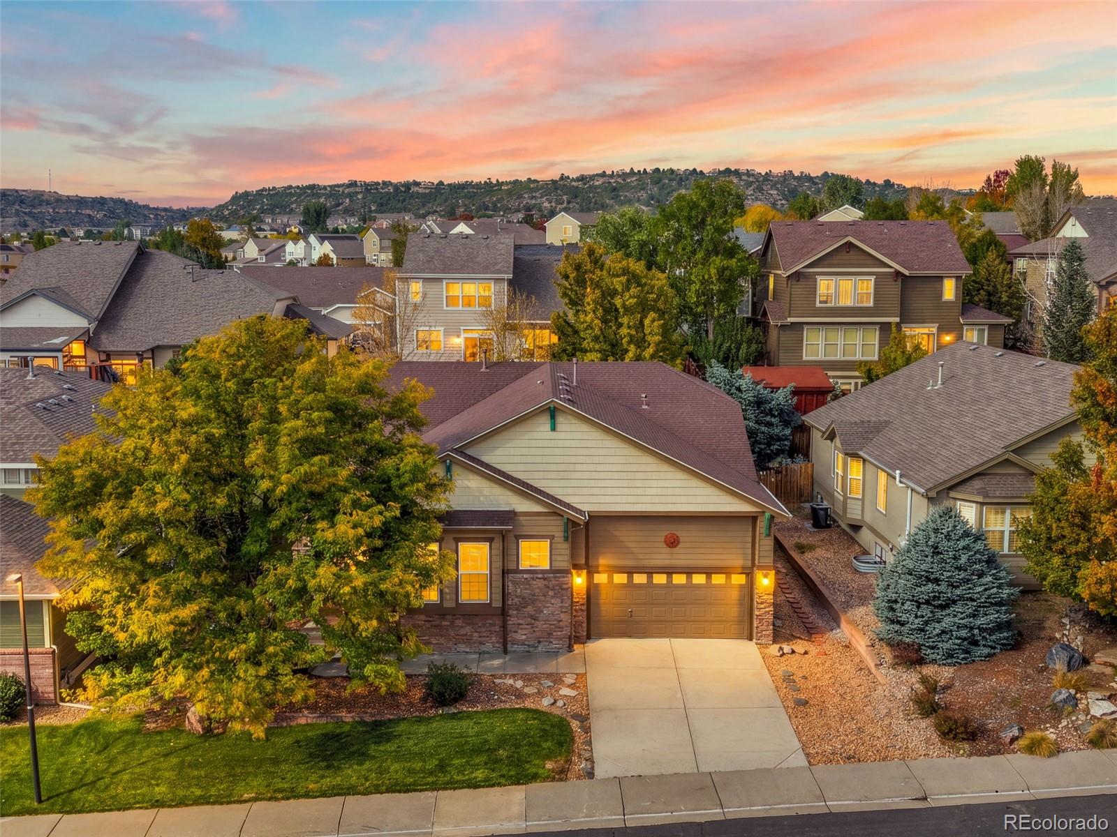  Castle Rock Home | MLS #: 1522378853  Dales Pony Drive, Castle Rock Beds: 3 Baths: 2 Price: $668,000