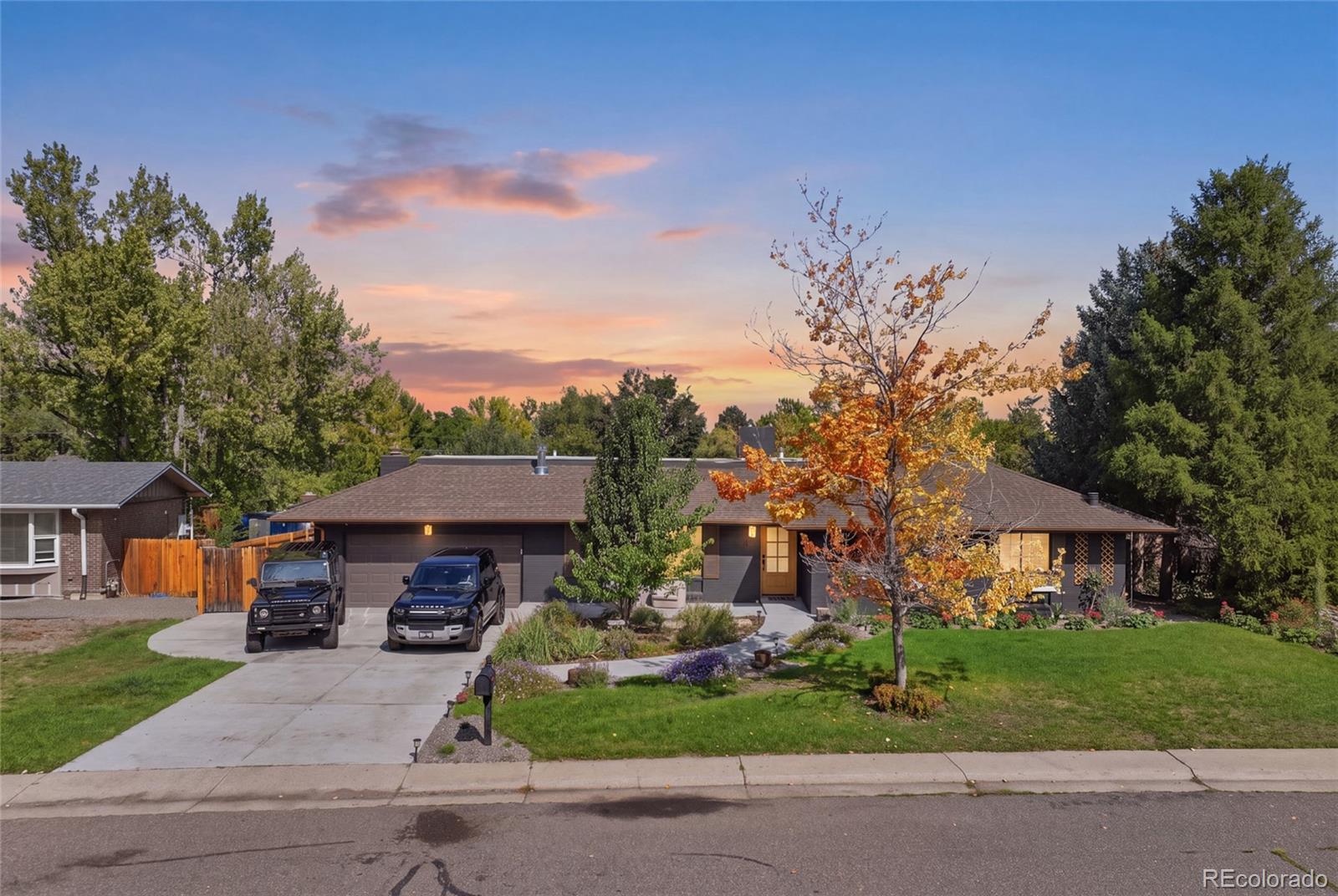 Columbine Knolls Littleton Home | MLS #: 61853637014 S Kendall Court, Littleton Beds: 5 Baths: 4 Price: $1,195,000