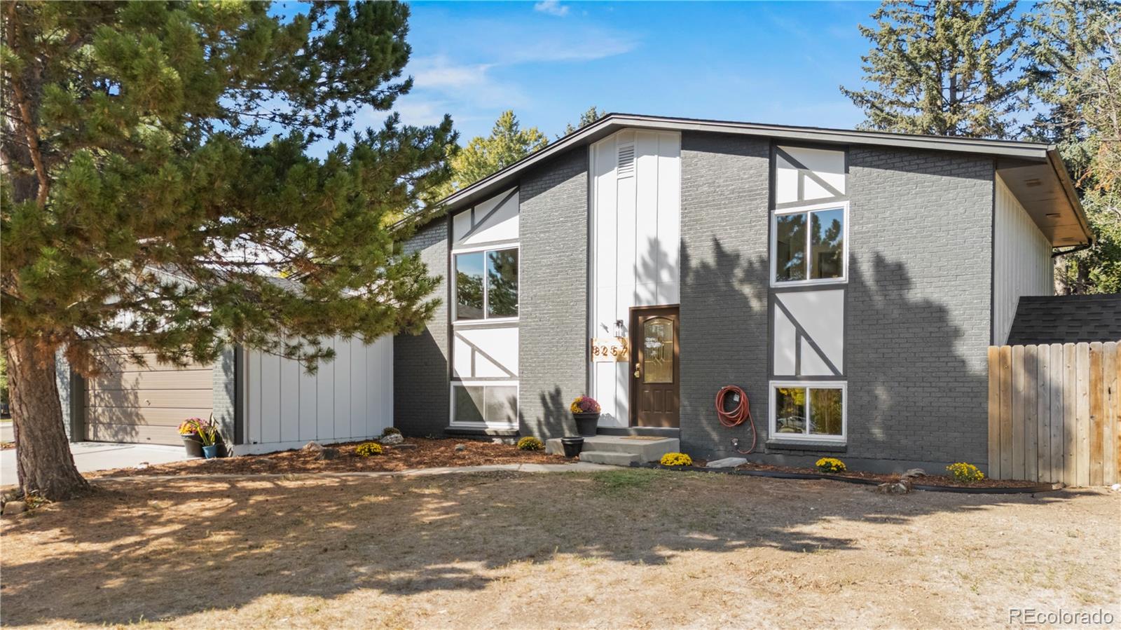 8257  Club Crest Drive, arvada&nbsp; House Search MLS Picture
