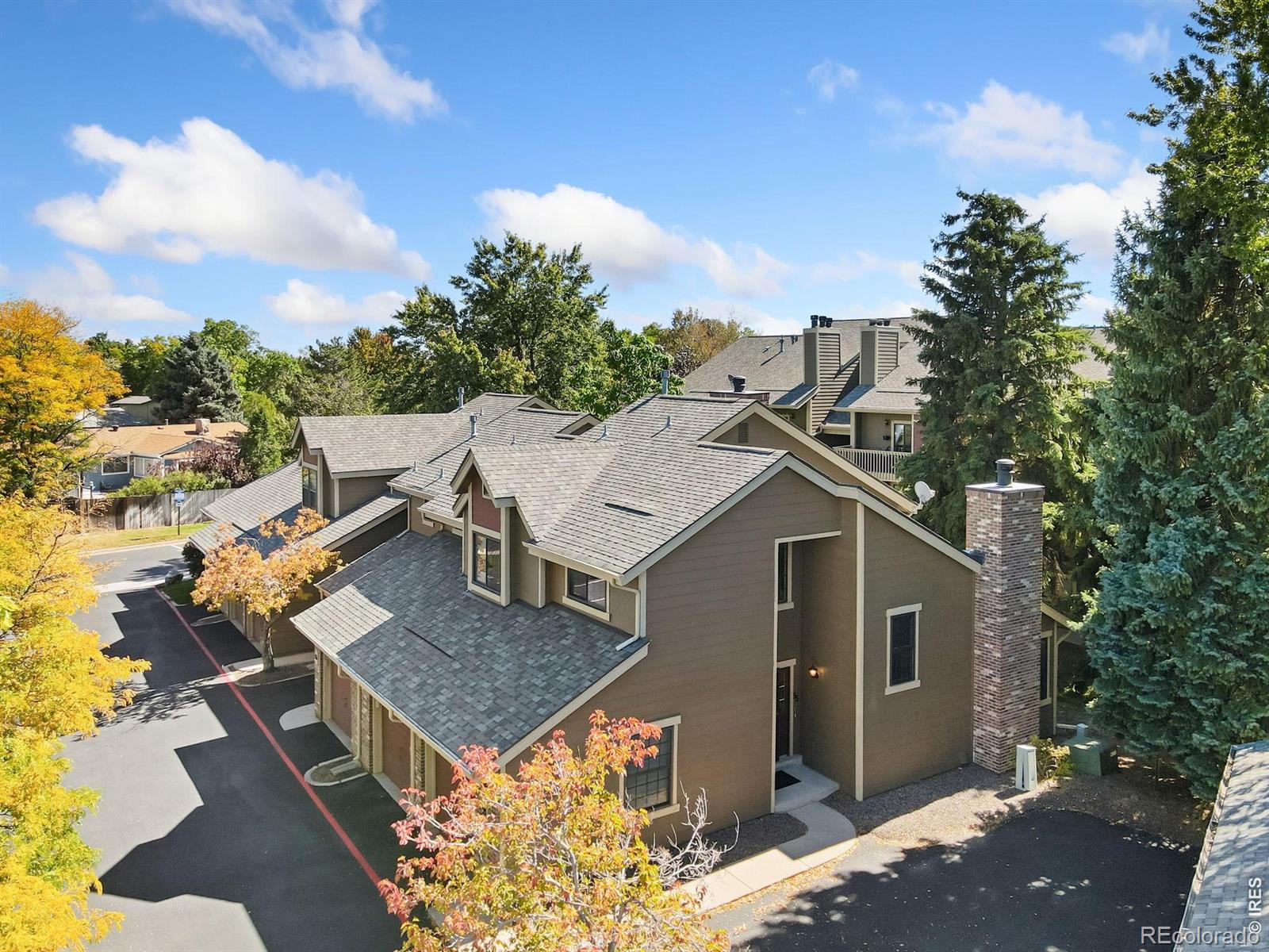 Copper Oaks Lakewood Condo / Townhome | MLS #: 456789107023410866 W Evans Avenue 55, Lakewood Beds: 2 Baths: 3 Price: $435,000