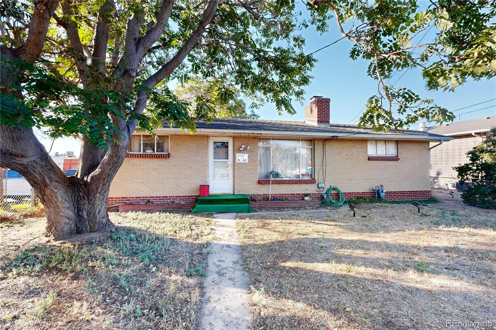  Commerce City Home | MLS #: 91614075740 E 64th Avenue, Commerce City Beds: 3 Baths: 1 Price: $325,000