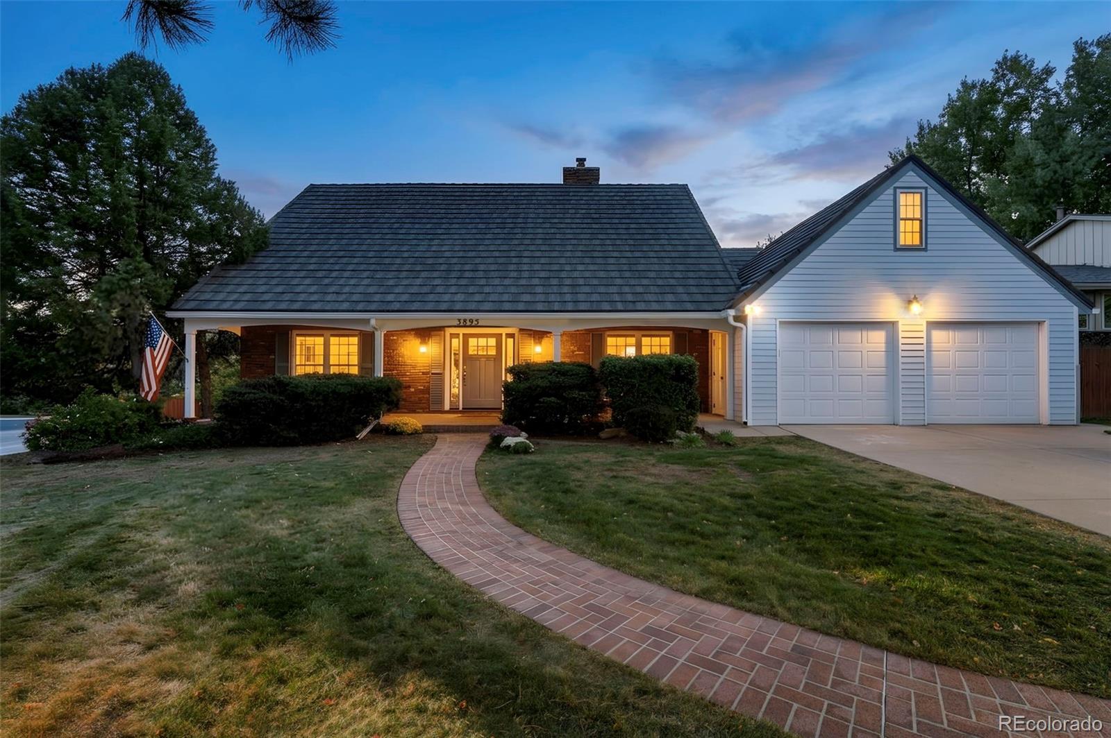  Denver Home | MLS #: 47965503895 S Poplar Street, Denver Beds: 5 Baths: 4 Price: $1,150,000