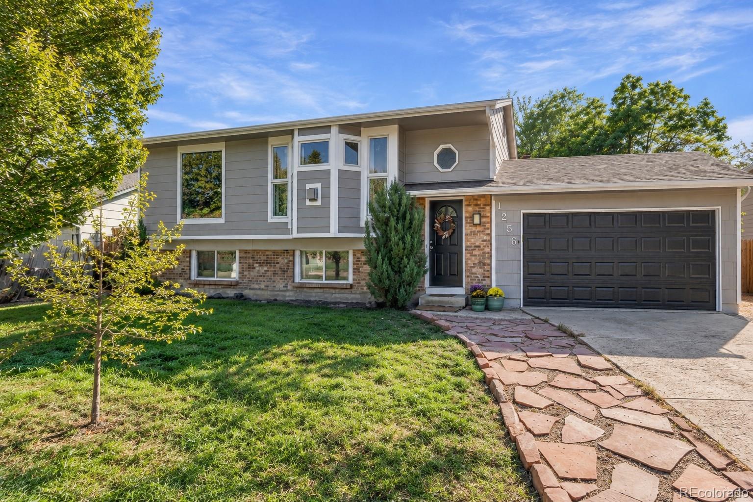 Kingsborough Knolls Aurora Home | MLS #: 66372171256 S Lewiston Way, Aurora Beds: 5 Baths: 2 Price: $484,900