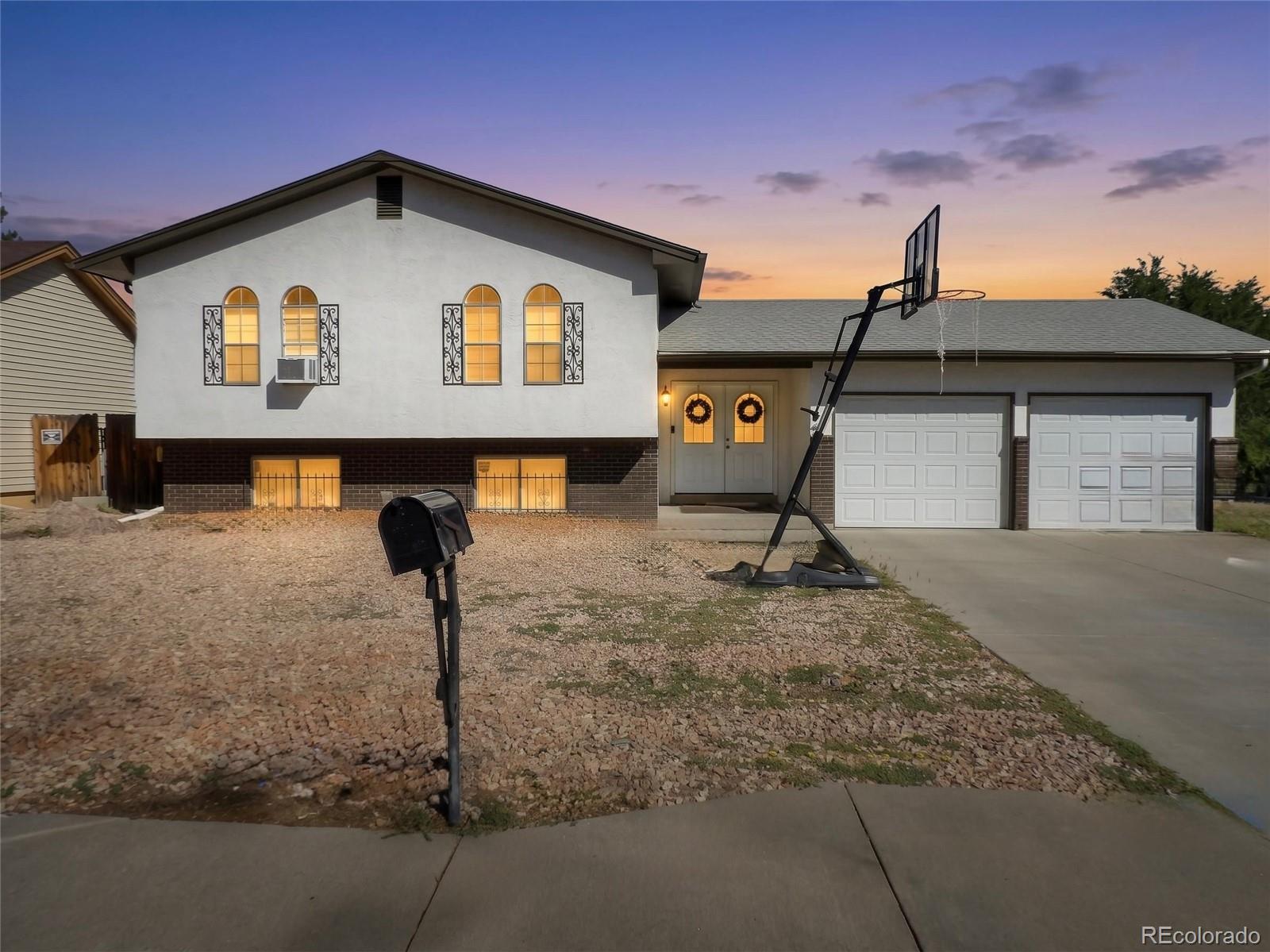 pueblo&nbsp; House Search Picture