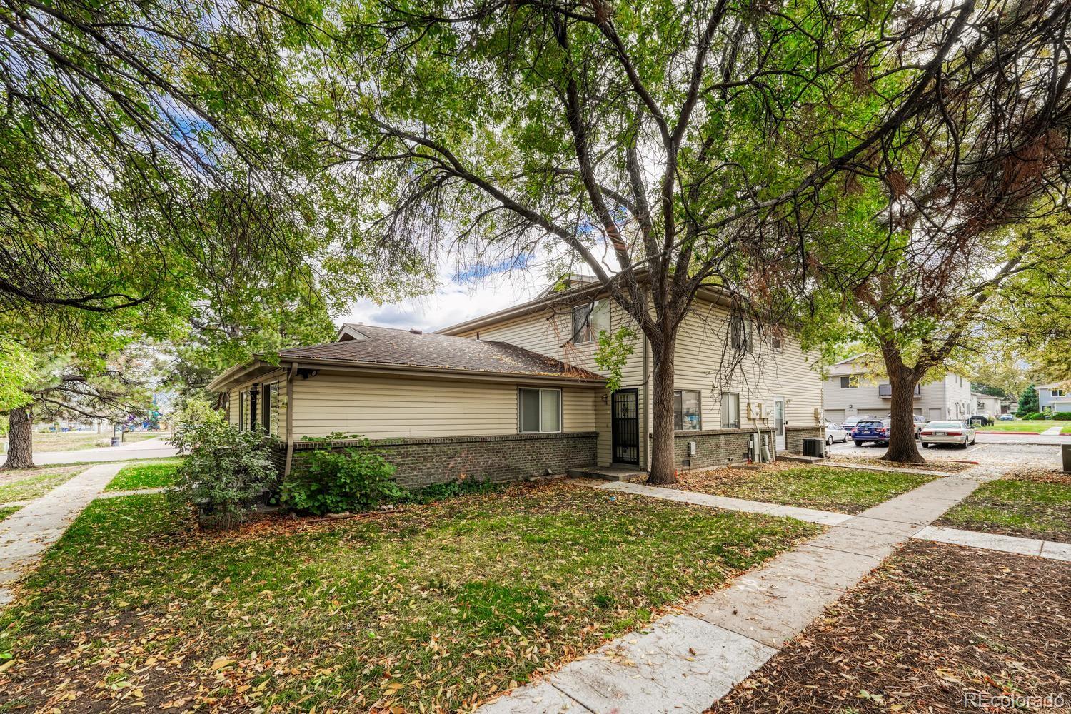  Lakewood Home | MLS #: 31992223355 S Flower Street, Lakewood Beds: 2 Baths: 1 Price: $200,000