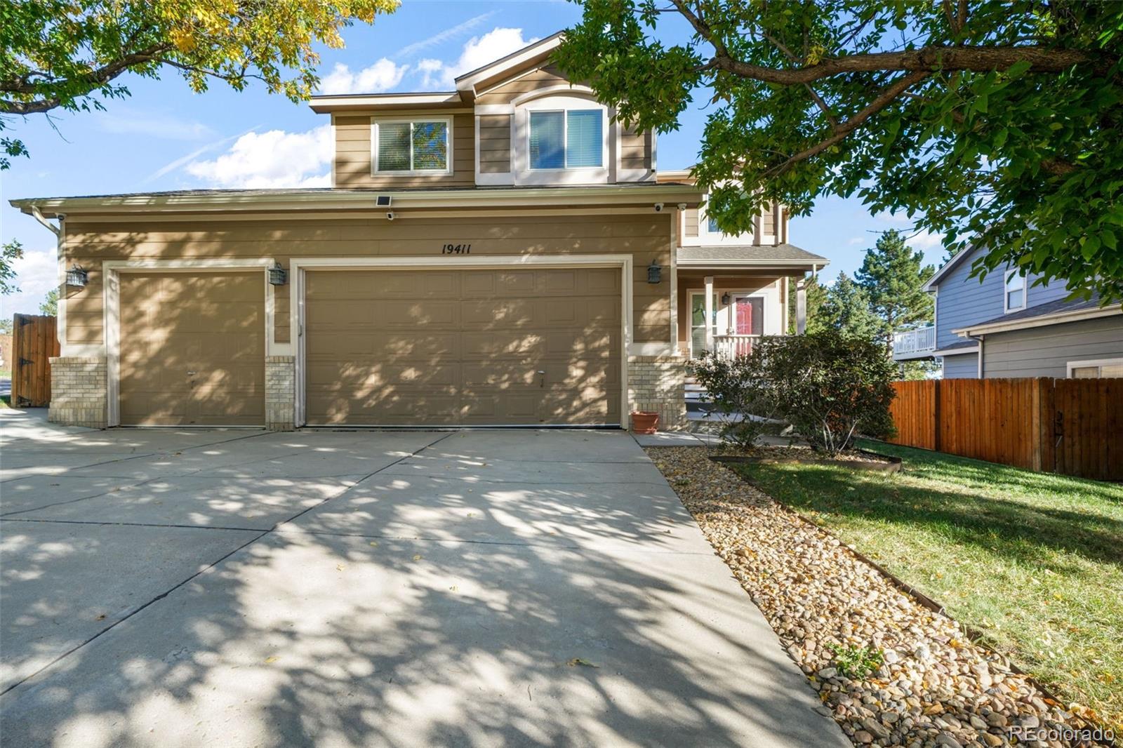 Seven Hills Aurora Home | MLS #: 558889219411 E Hamilton Place, Aurora Beds: 3 Baths: 3 Price: $550,000