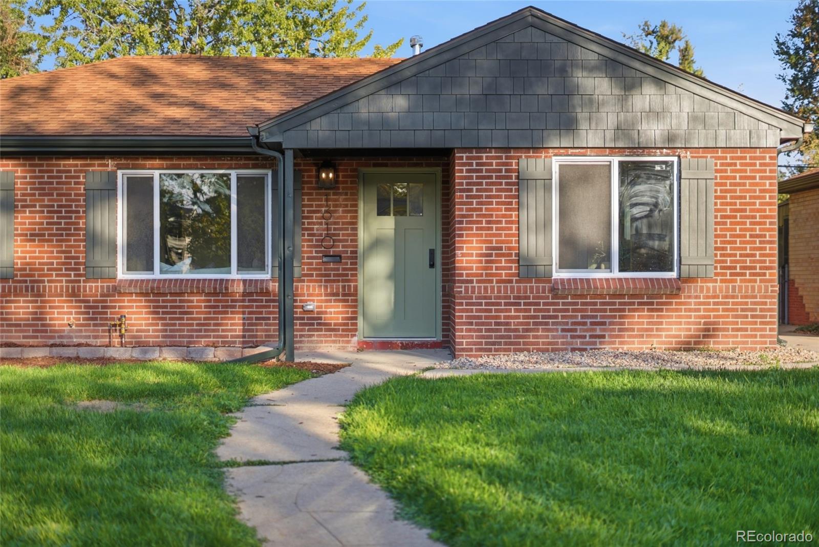1610  Roslyn Street, denver&nbsp; House Search MLS Picture