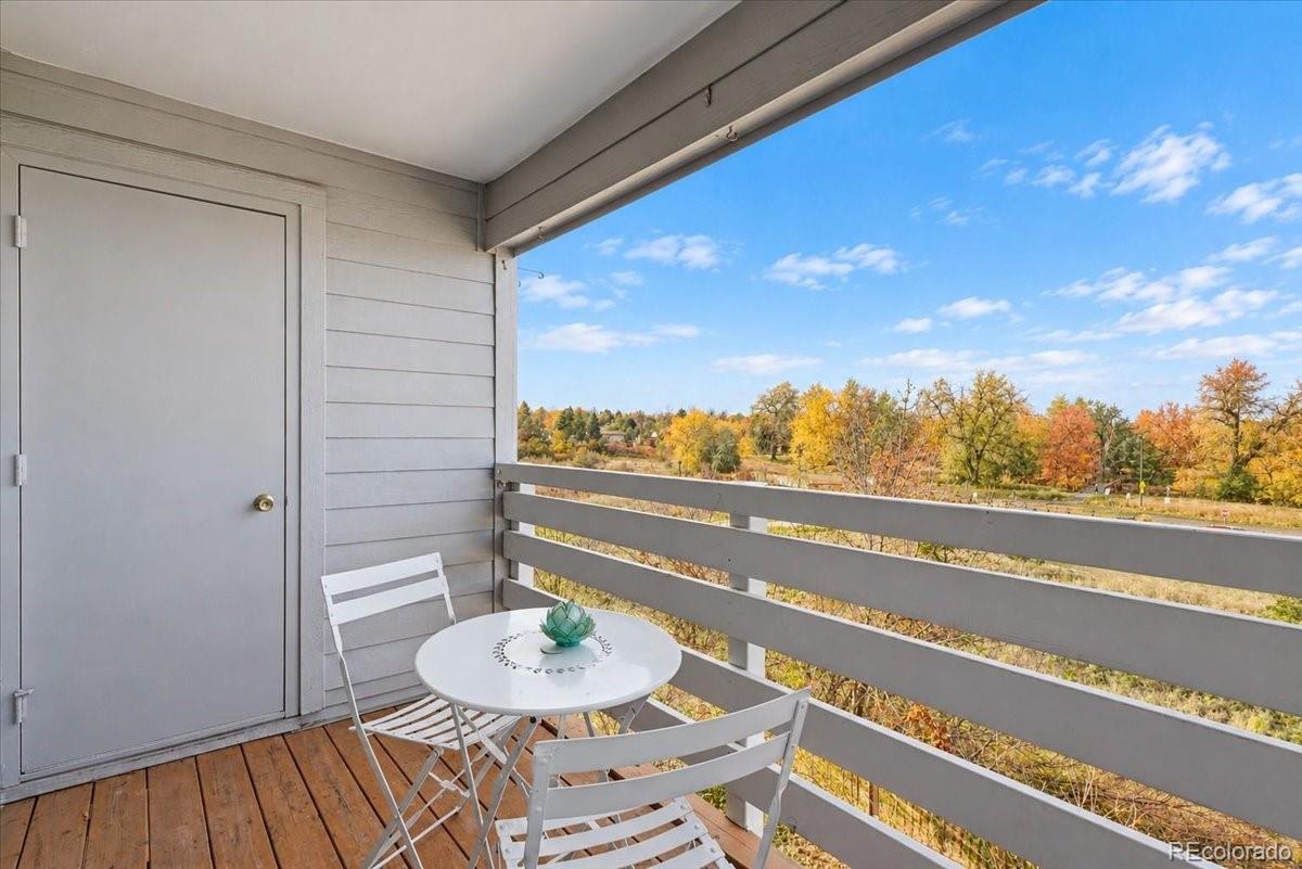  Denver Condo / Townhome | MLS #: 64422603121 S Tamarac Drive 302H, Denver Beds: 2 Baths: 2 Price: $224,000