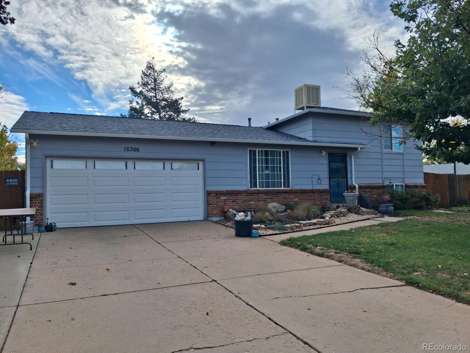 Meadowood Aurora Home | MLS #: 488013515366 E Bates Avenue, Aurora Beds: 3 Baths: 2 Price: $350,000