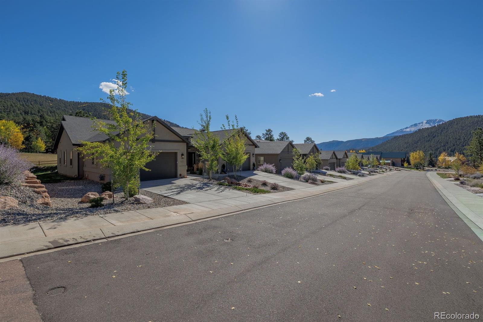  Woodland Park Condo / Townhome | MLS #: 3034426522  Brecken Court B, Woodland Park Beds: 3 Baths: 2 Price: $499,000