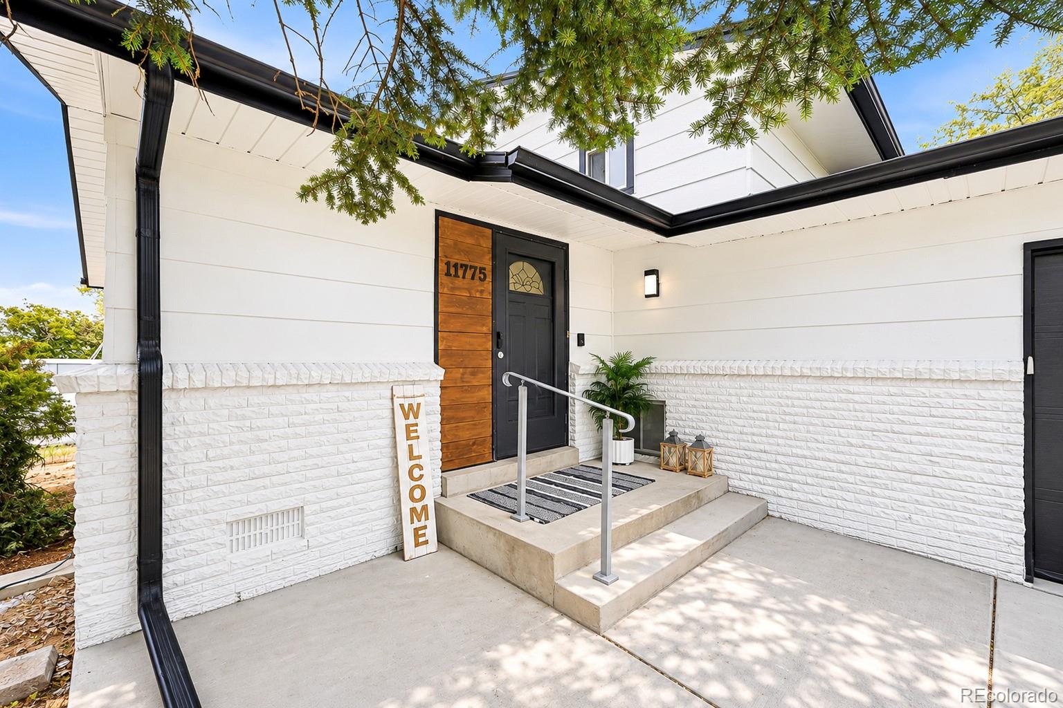 Aurora Hills Aurora Home | MLS #: 940492311775 E Virginia Drive, Aurora Beds: 4 Baths: 2 Price: $490,000