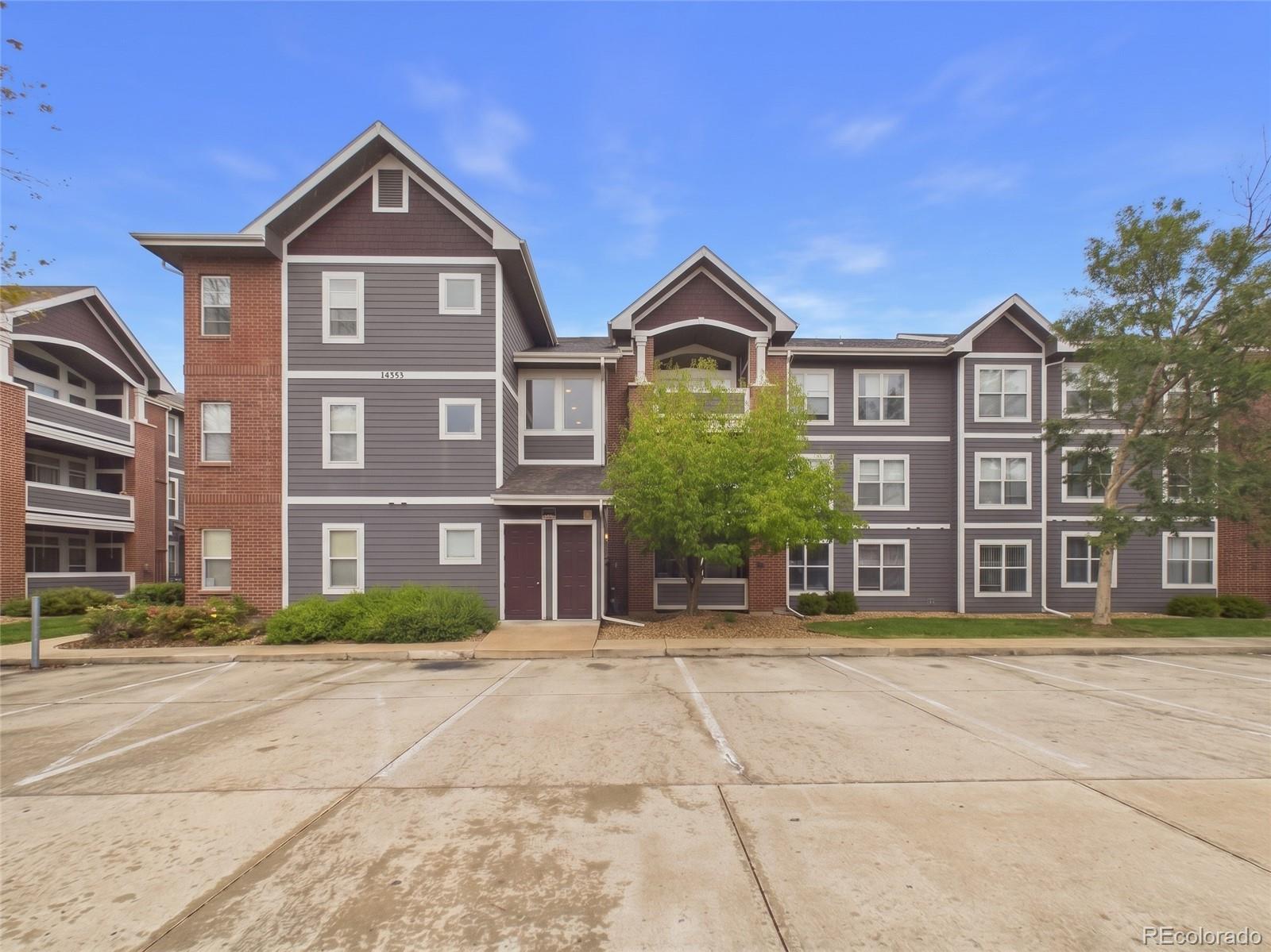 Cherry Grove East Aurora Condo / Townhome | MLS #: 775574514353 E 1st Drive 307, Aurora Beds: 2 Baths: 2 Price: $333,900