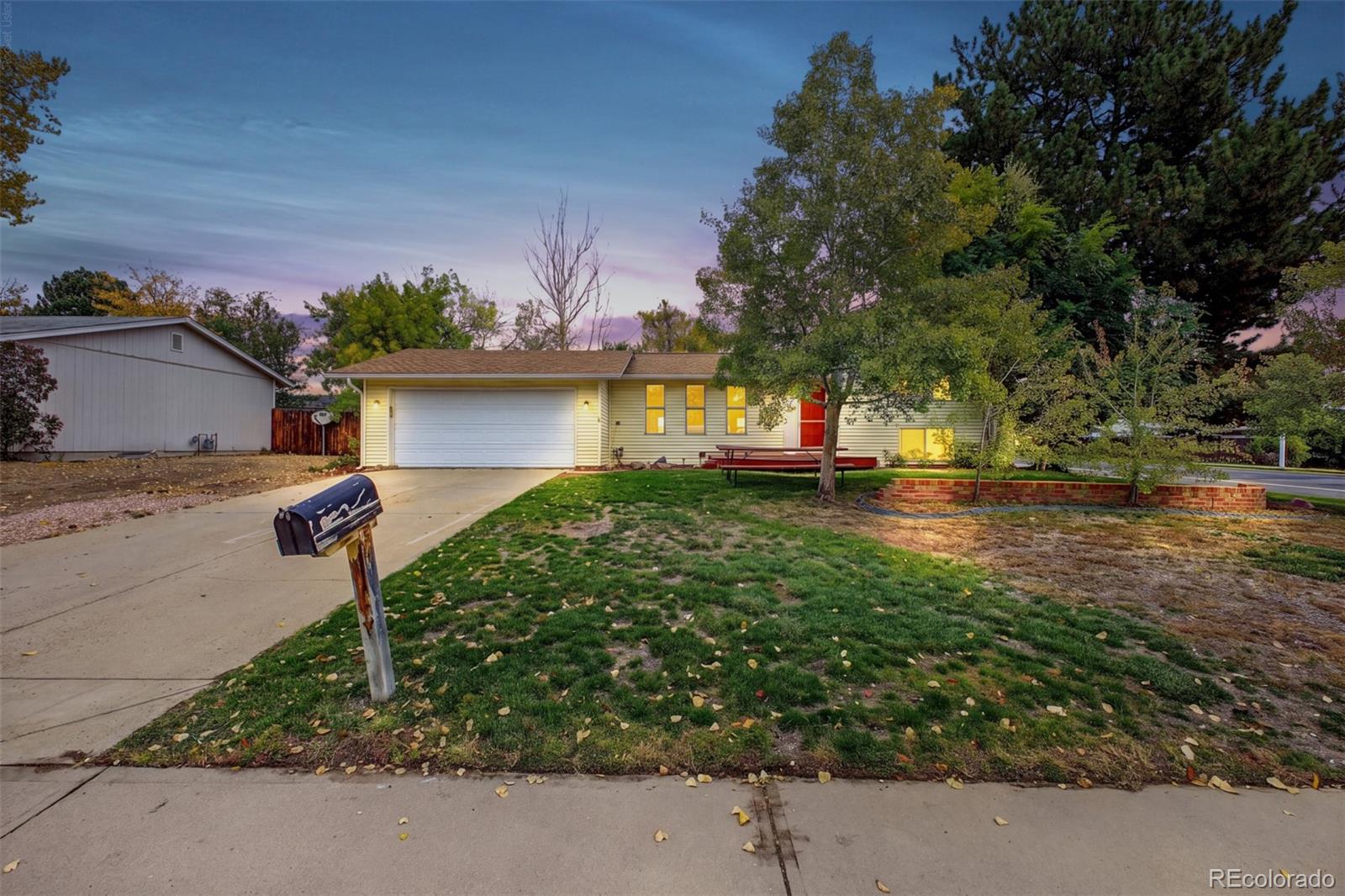 Westlake Broomfield Home | MLS #: 81874343111 W 133rd Circle, Broomfield Beds: 3 Baths: 2 Price: $465,000
