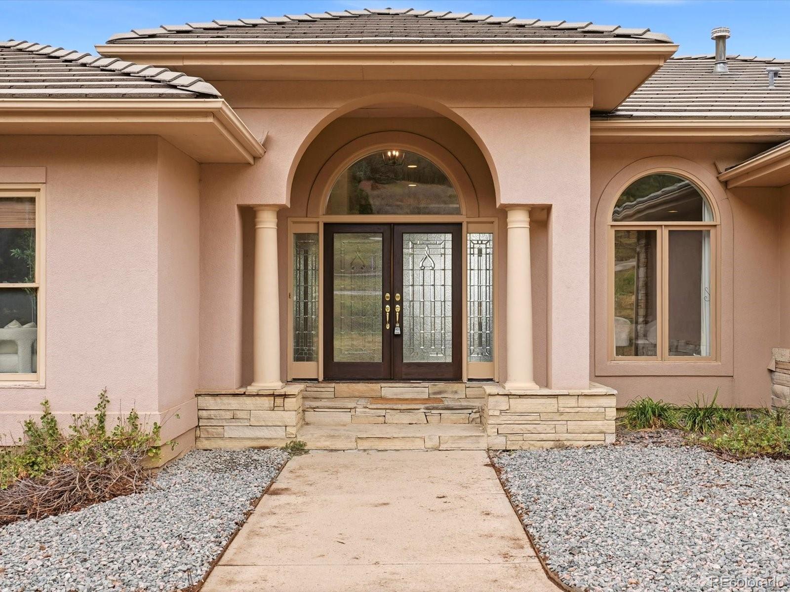 Roxborough Park Littleton Home | MLS #: 46272976303  Willow Broom Trail, Littleton Beds: 5 Baths: 4 Price: $1,425,000
